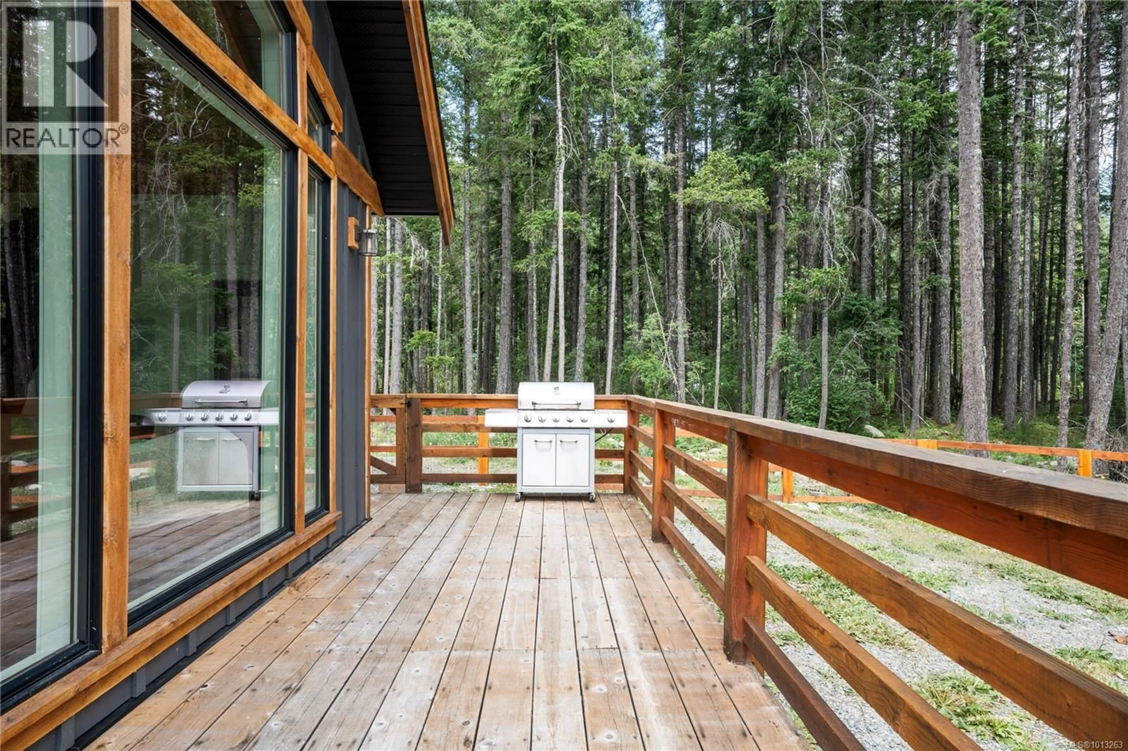 Patio, forest/trees view for 2715 NANAIMO RIVER ROAD, Nanaimo British Columbia V9X1H3