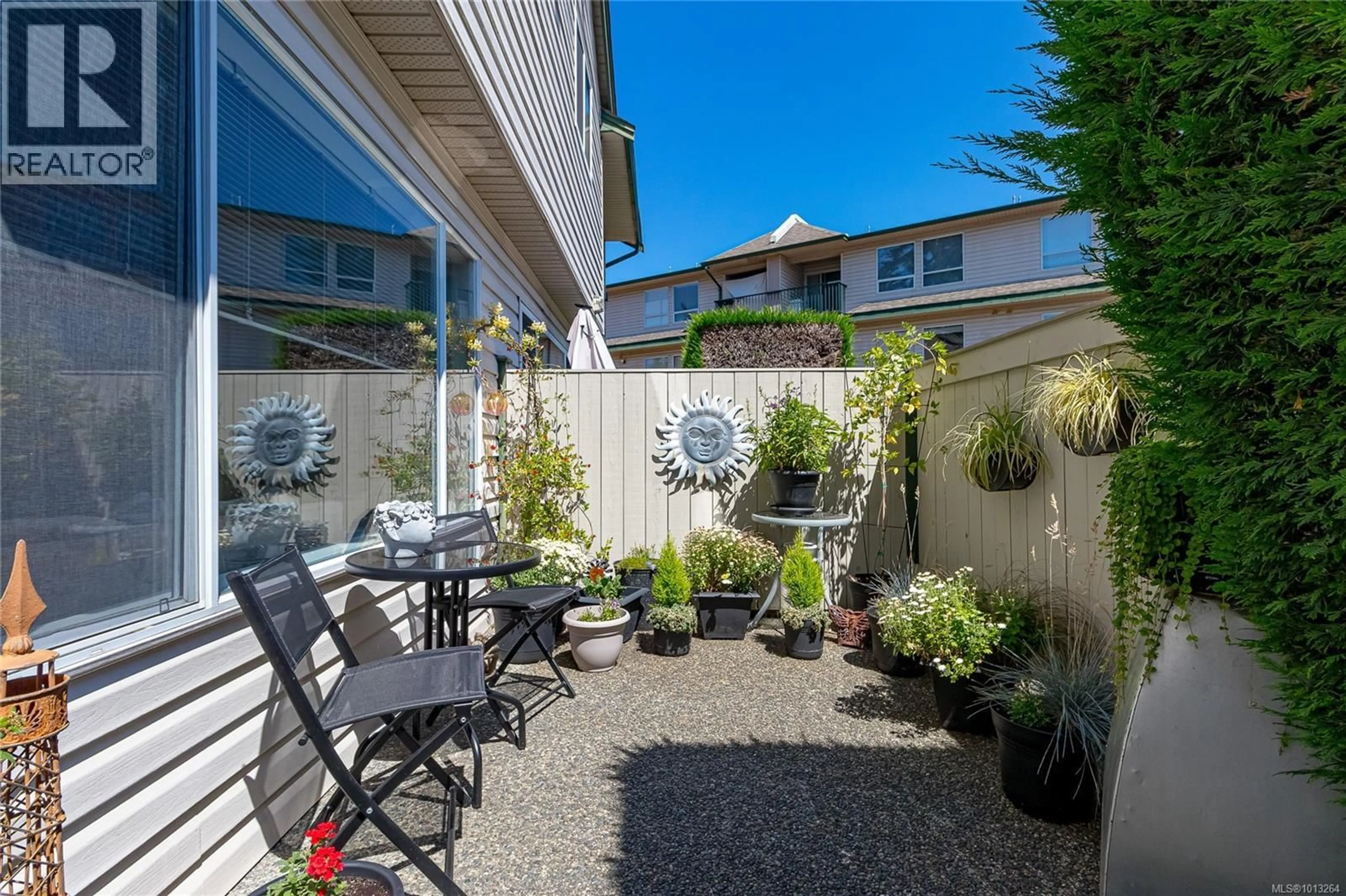 Patio, street for 5 - 1910 BOWEN ROAD, Nanaimo British Columbia V9S5S6
