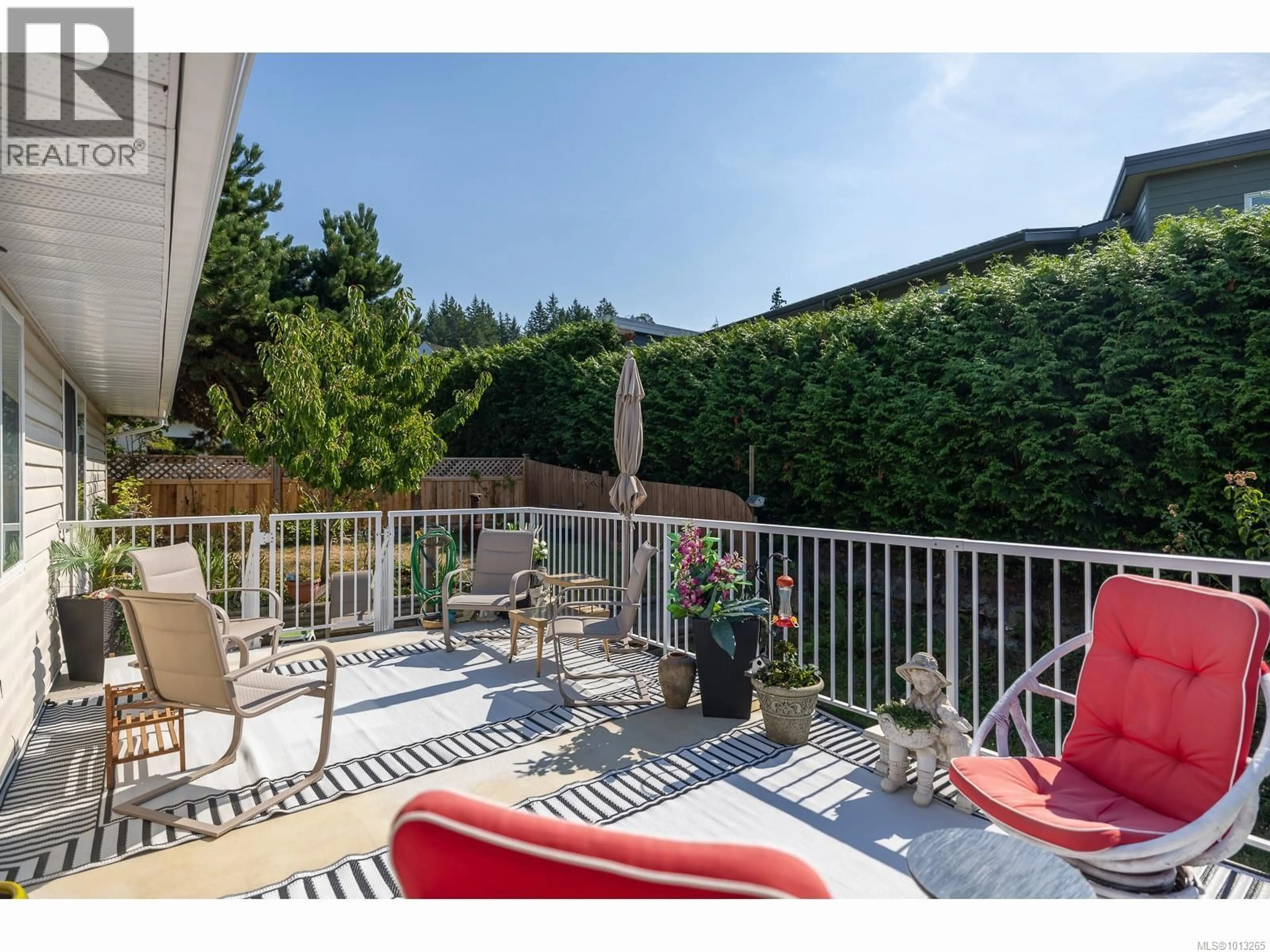 Patio, water/lake/river/ocean view for 5399 LOST LAKE ROAD, Nanaimo British Columbia V9T5E7