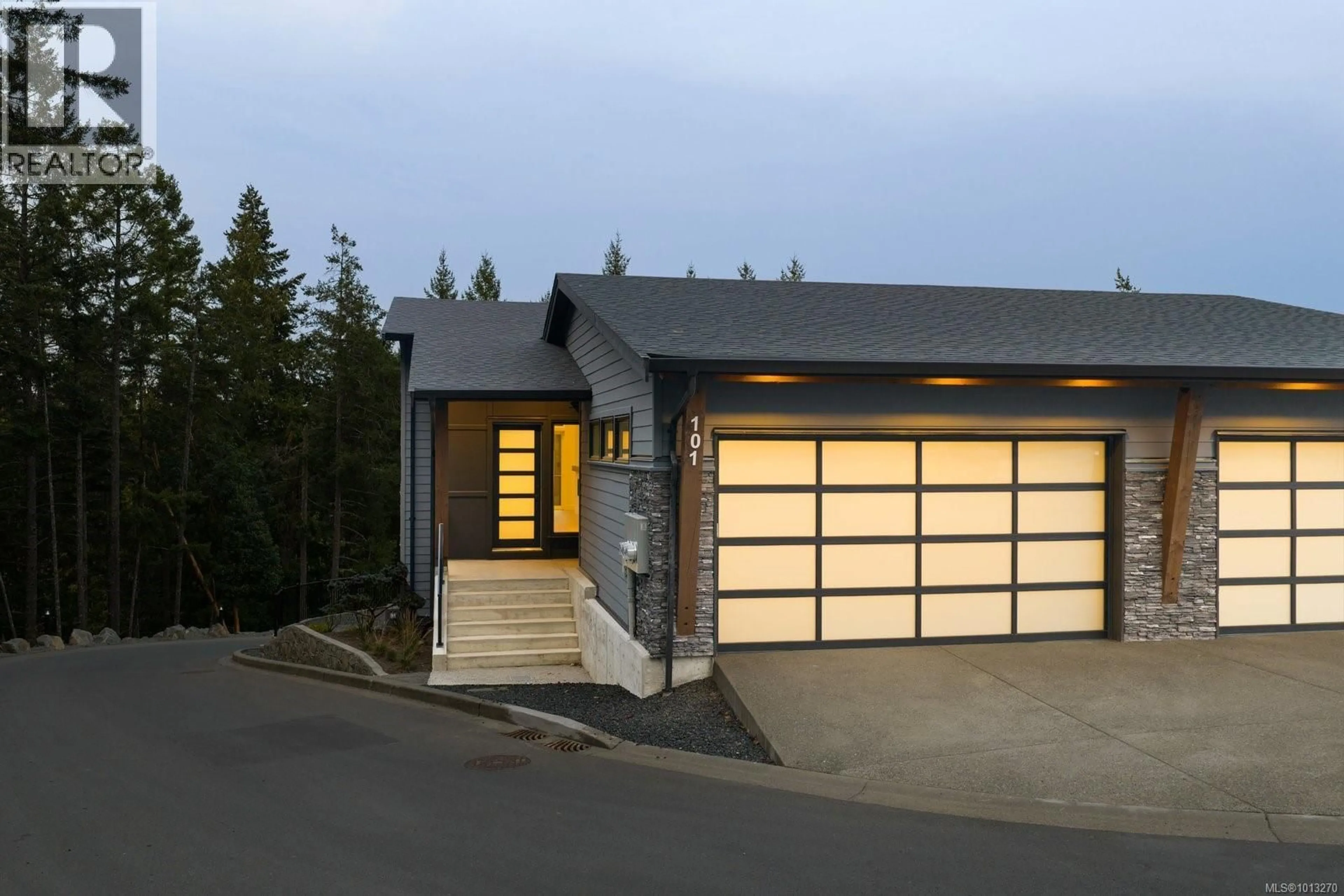 Indoor garage for 101 - 2332 COPPER ROCK COURT, Langford British Columbia V9B0G4