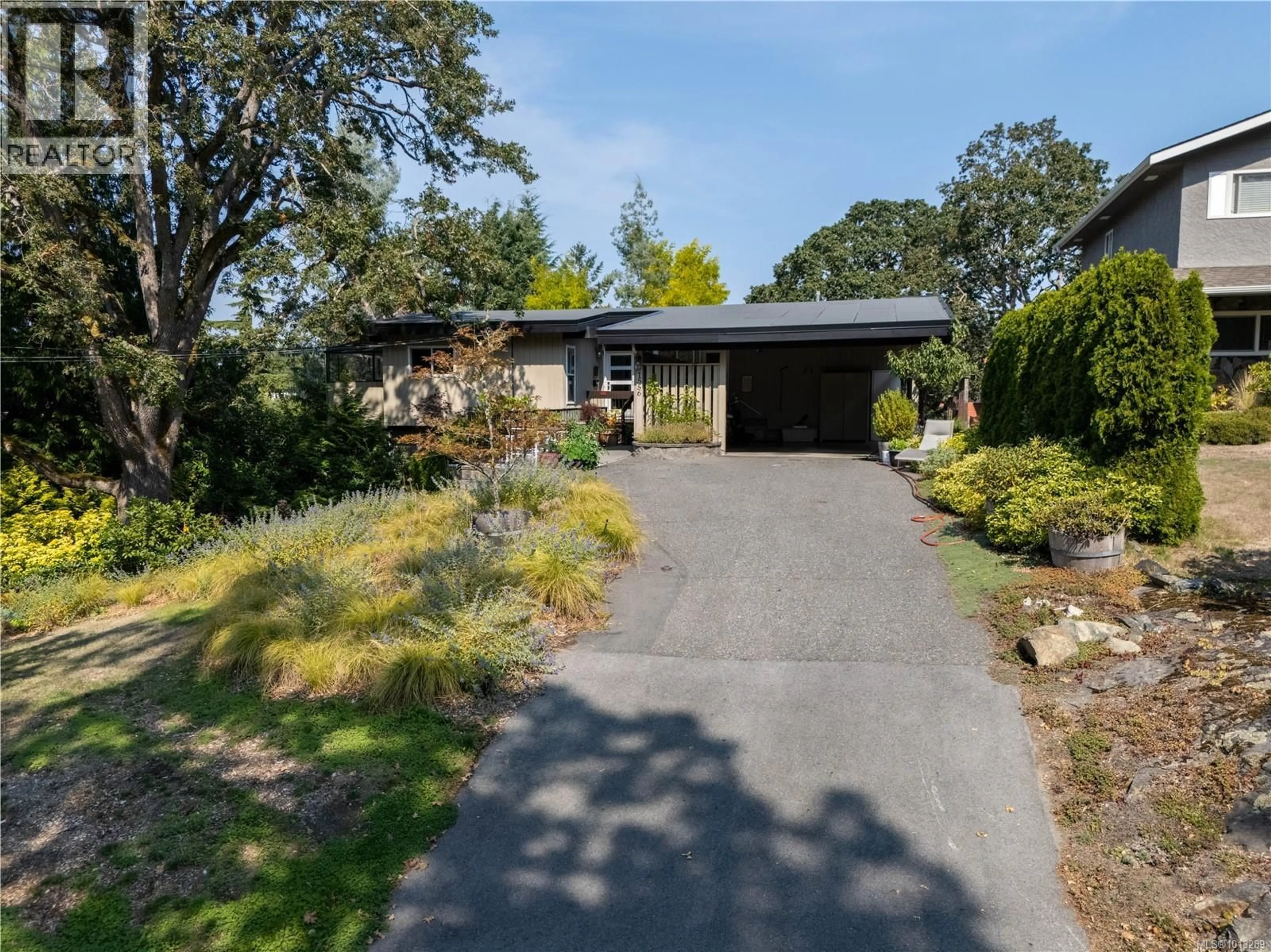 Unknown for 1556 ARROW ROAD, Saanich British Columbia V8N1C5