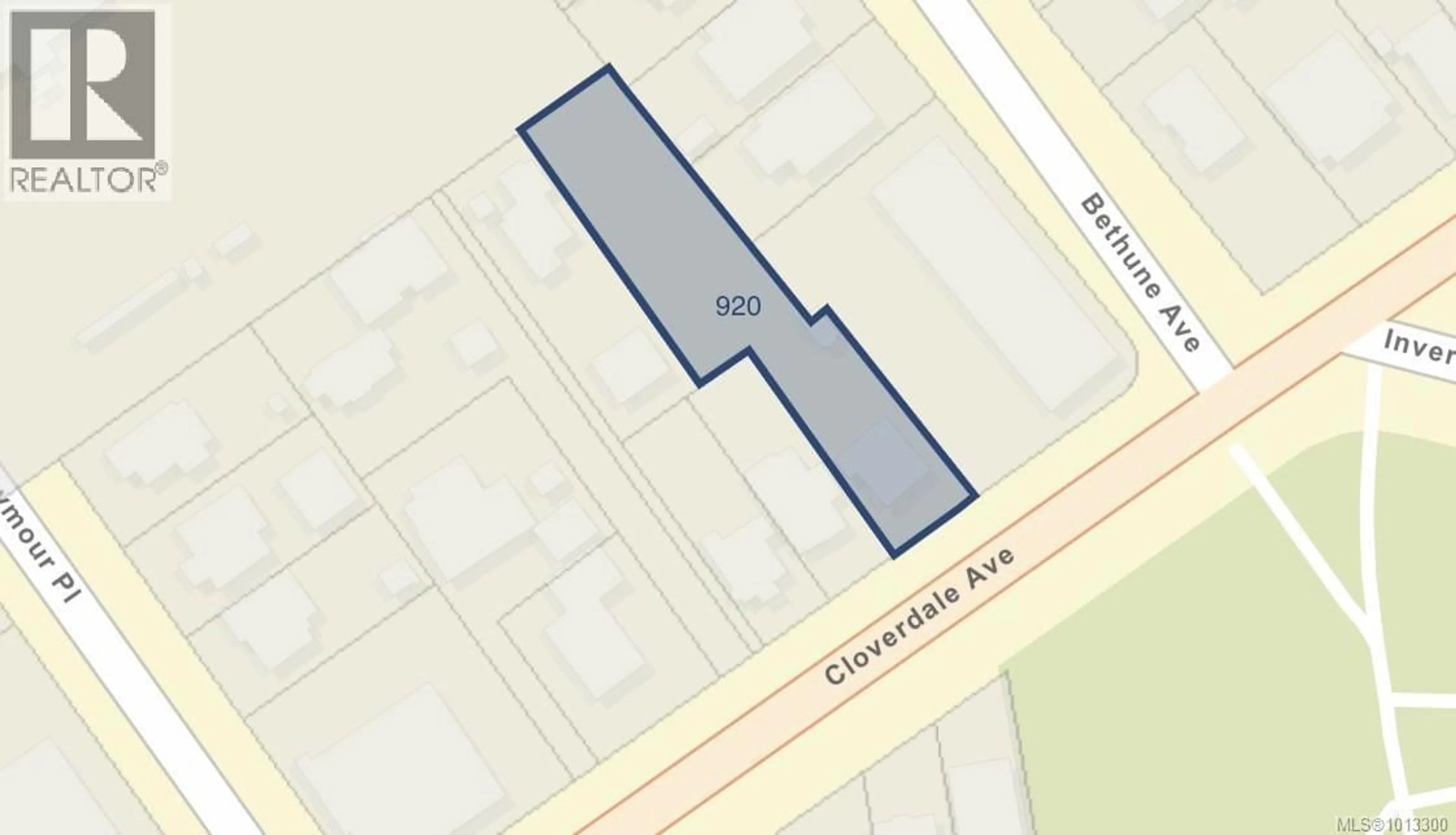 Floor plan for 920 CLOVERDALE AVENUE, Saanich British Columbia V8X2T3