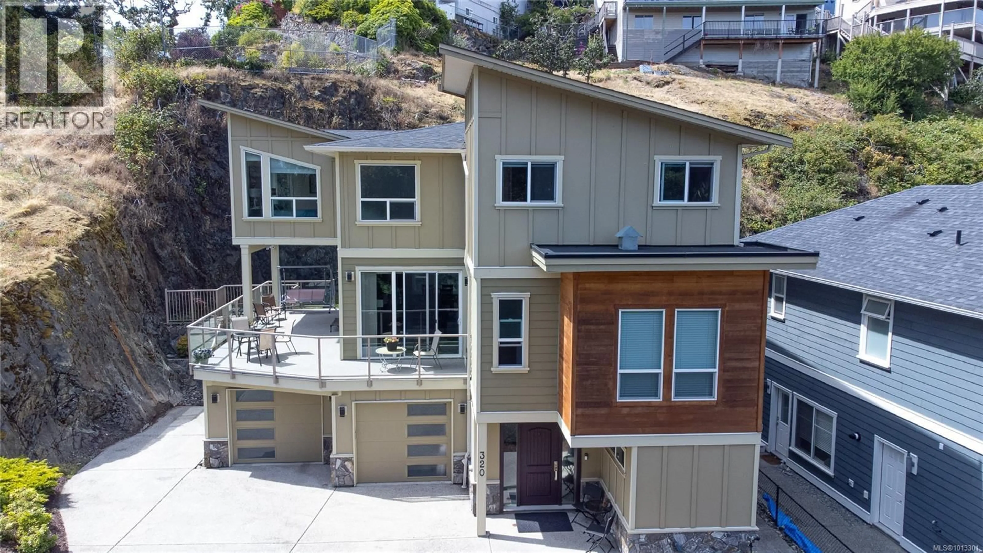 Home with vinyl exterior material, street for 320 SELICA ROAD, Langford British Columbia V9B4X2
