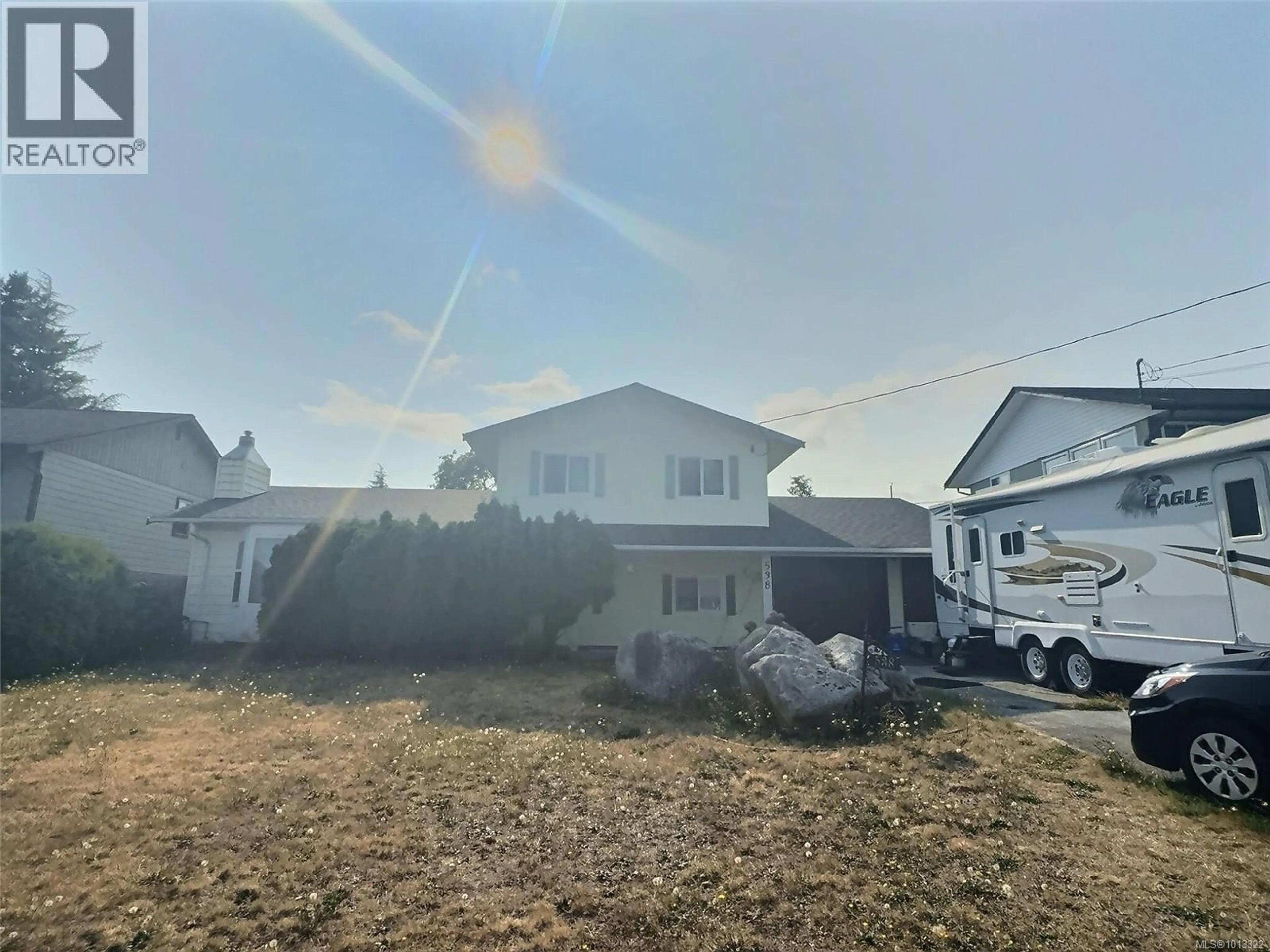 A pic from outside/outdoor area/front of a property/back of a property/a pic from drone, unknown for 538 CORMORANT ROAD, Campbell River British Columbia V9W5Z6