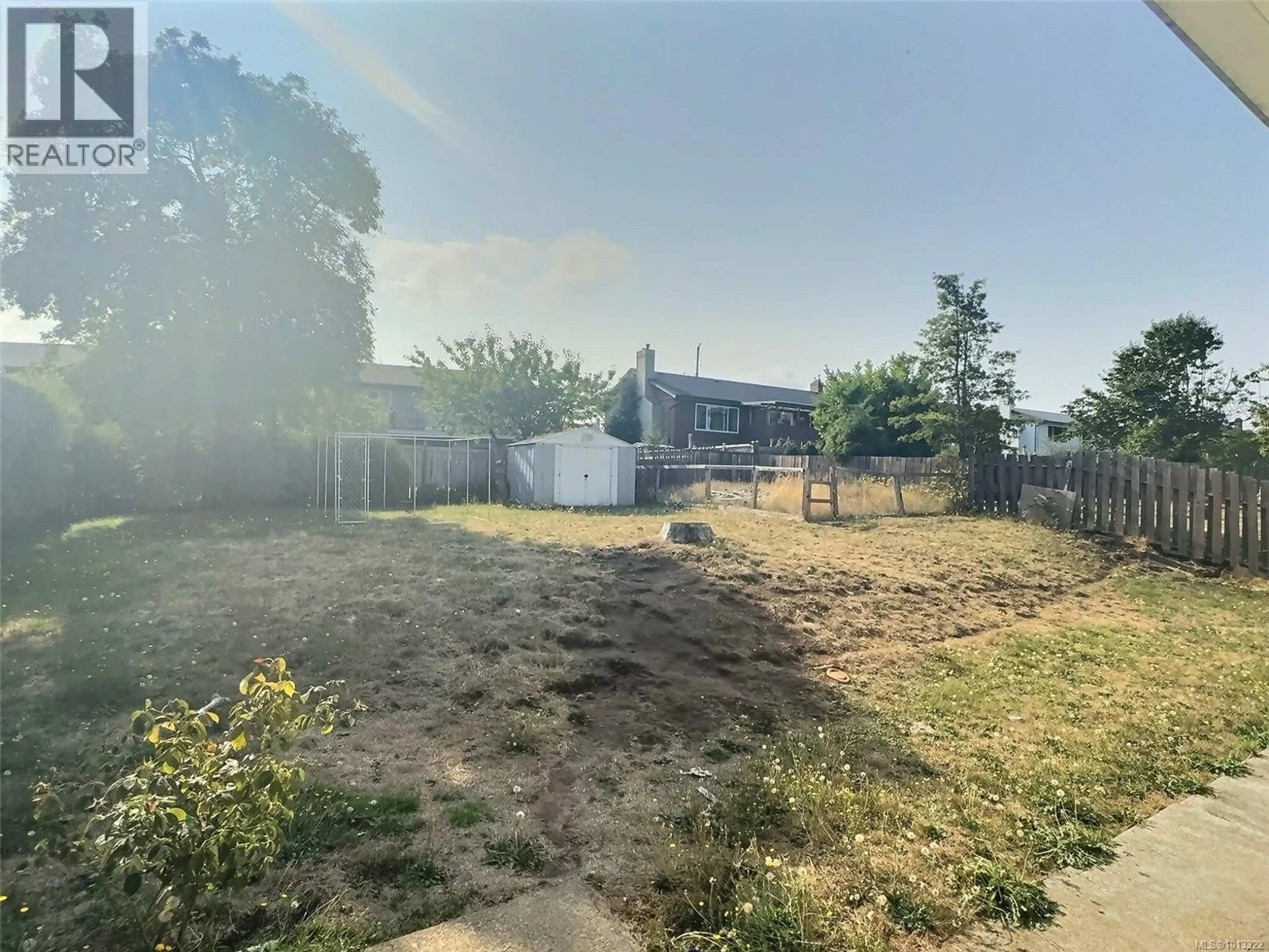 A pic from outside/outdoor area/front of a property/back of a property/a pic from drone, unknown for 538 CORMORANT ROAD, Campbell River British Columbia V9W5Z6