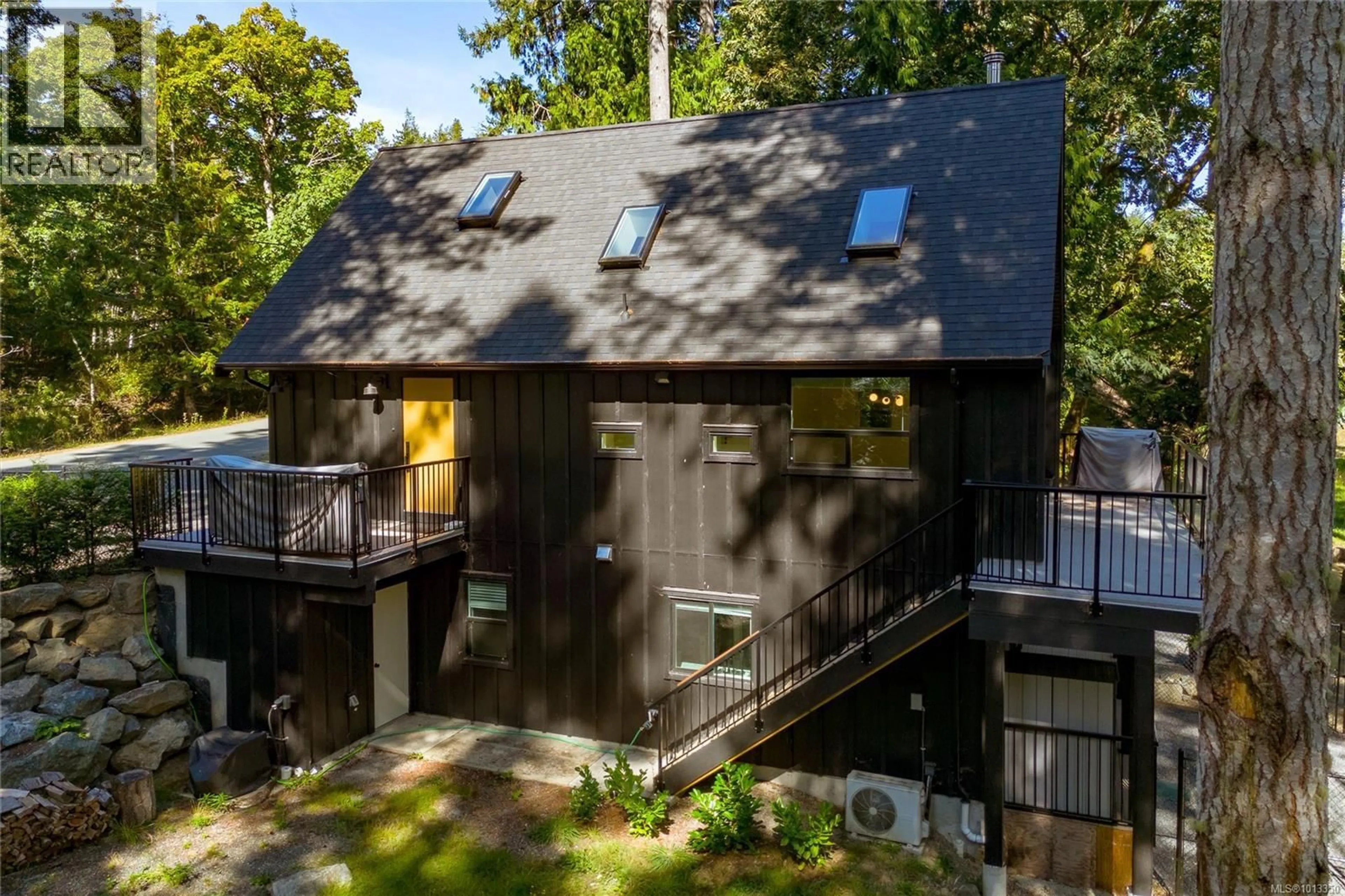 A pic from outside/outdoor area/front of a property/back of a property/a pic from drone, unknown for 6301 QUAIL PEAK PLACE, Sooke British Columbia V9Z1A9
