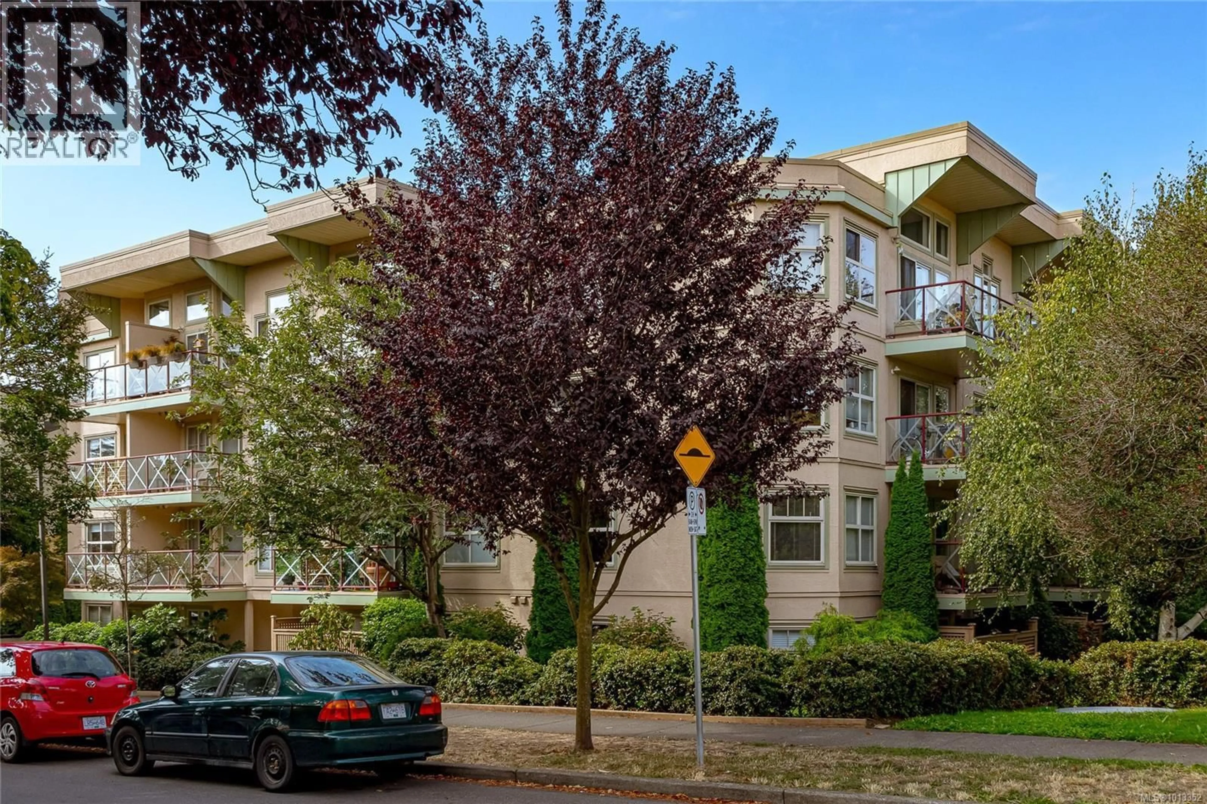 Unknown for 410 - 2560 WARK STREET, Victoria British Columbia V8T4G8