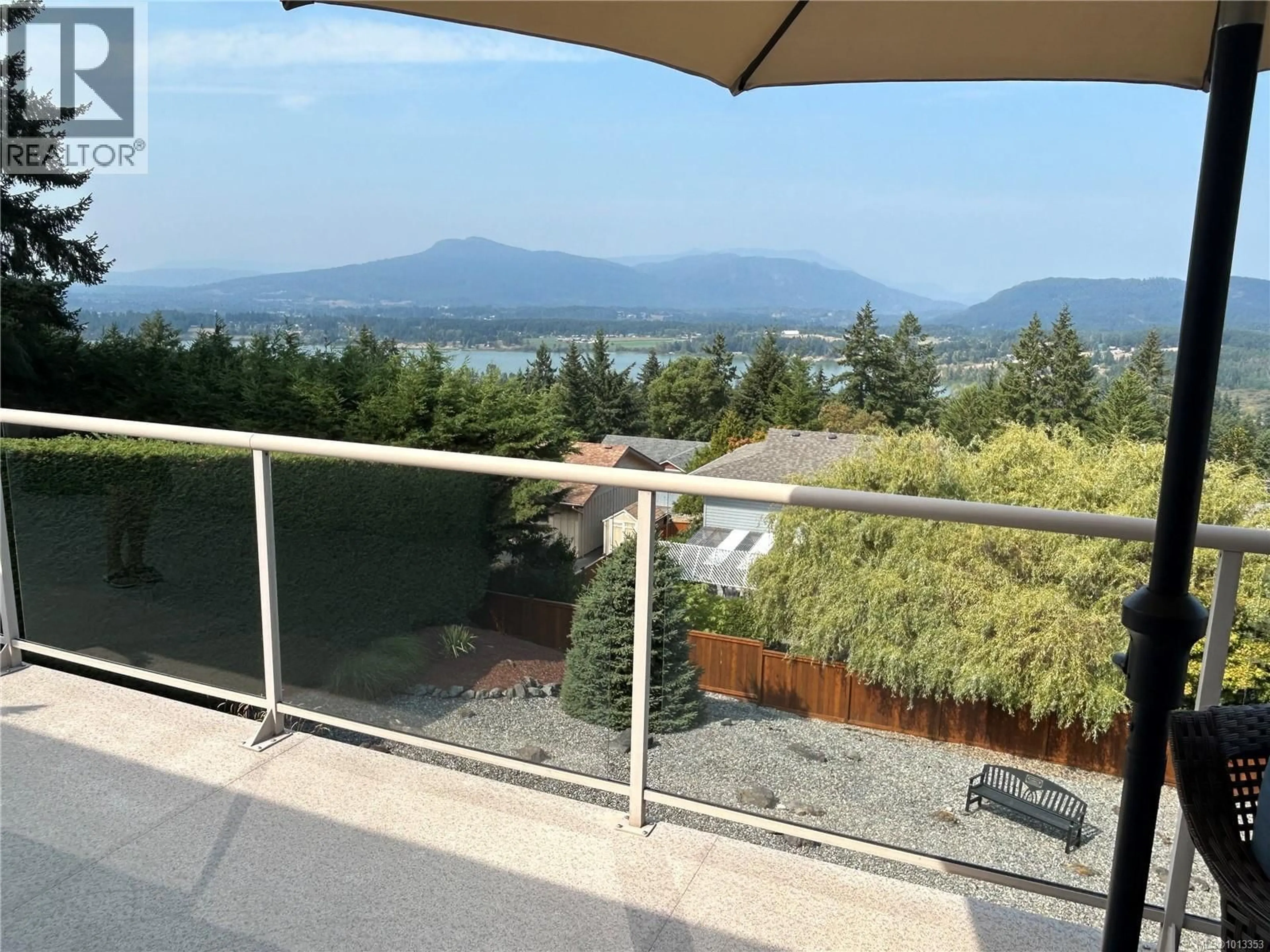 Balcony in the apartment, water/lake/river/ocean view for 6015 CHIPPEWA ROAD, Duncan British Columbia V9L5P3
