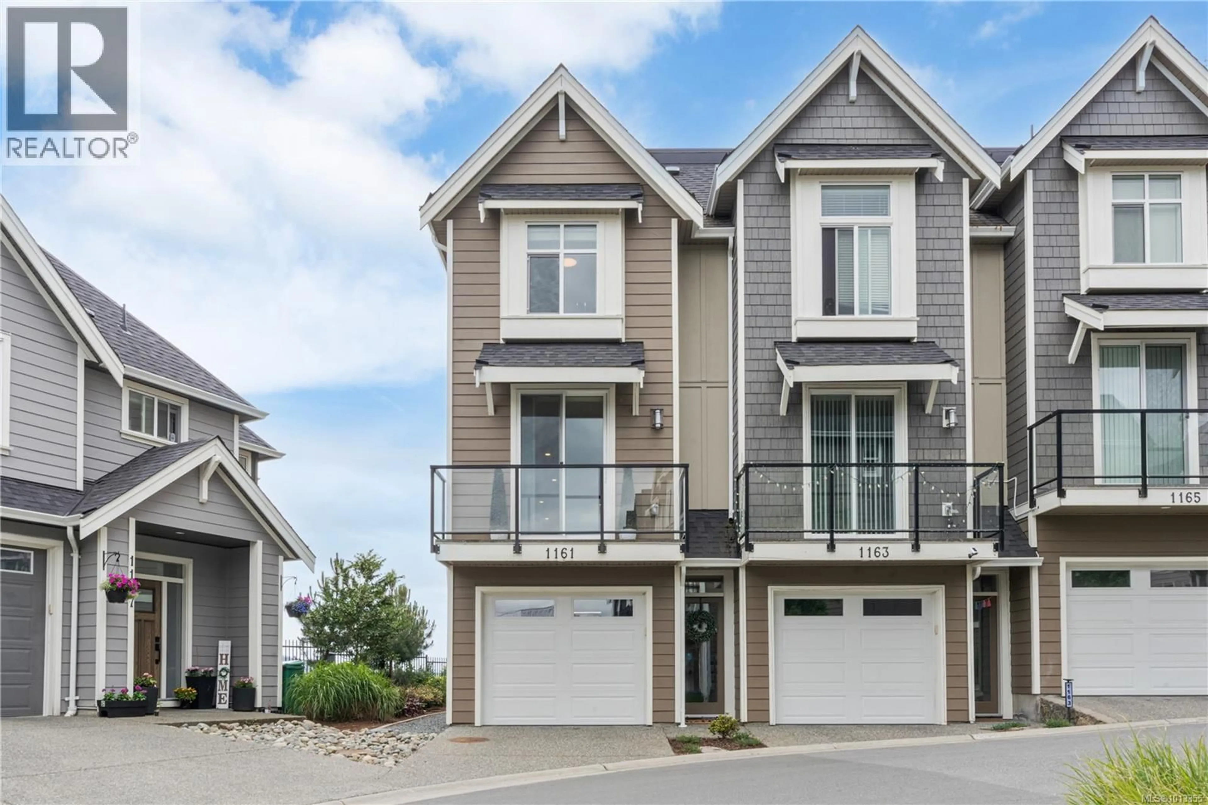 Home with vinyl exterior material, street for 1161 MOONSTONE LOOP, Langford British Columbia V9B0Y6