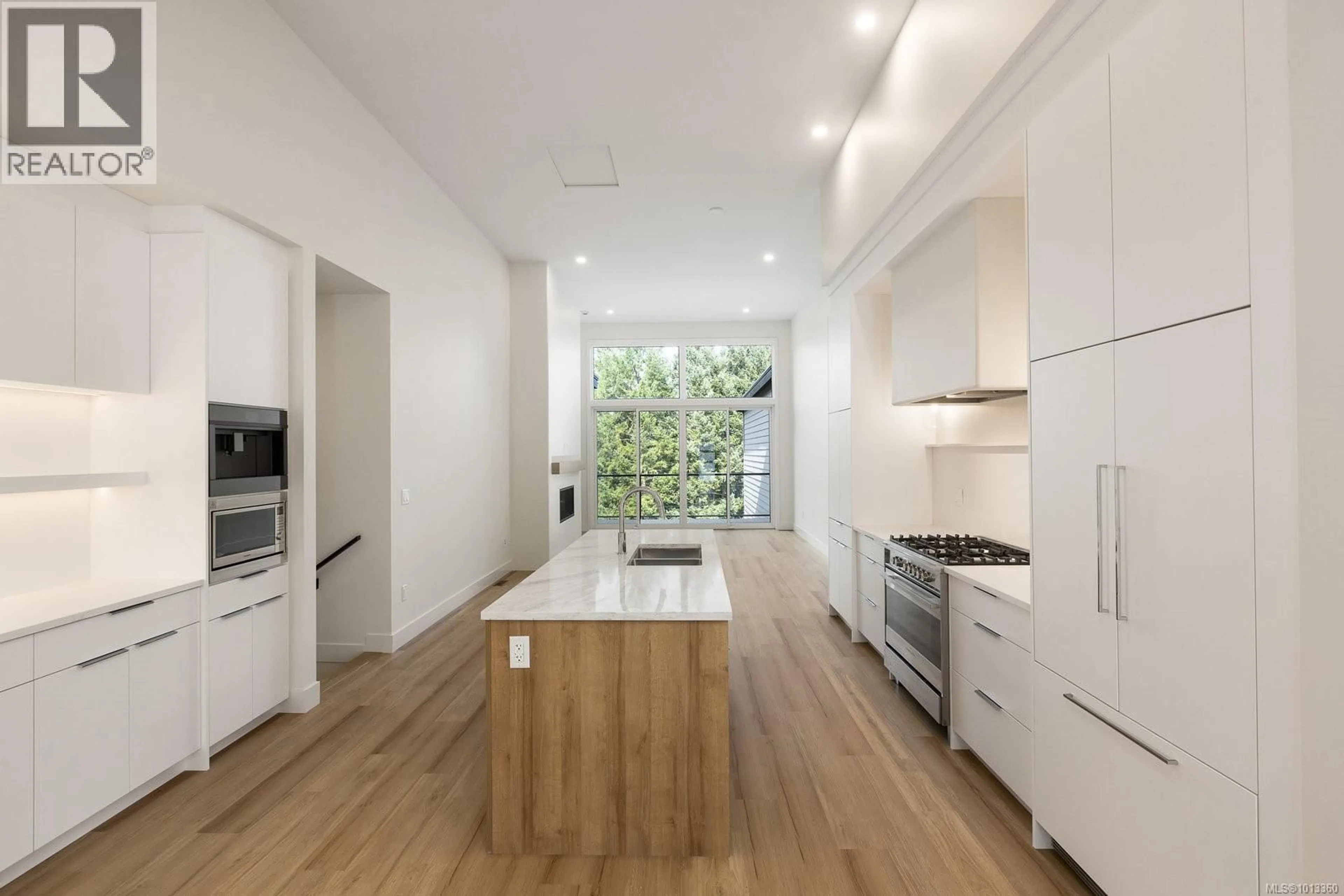 Contemporary kitchen, unknown for 103 - 2332 COPPER ROCK COURT, Langford British Columbia V9B0G4