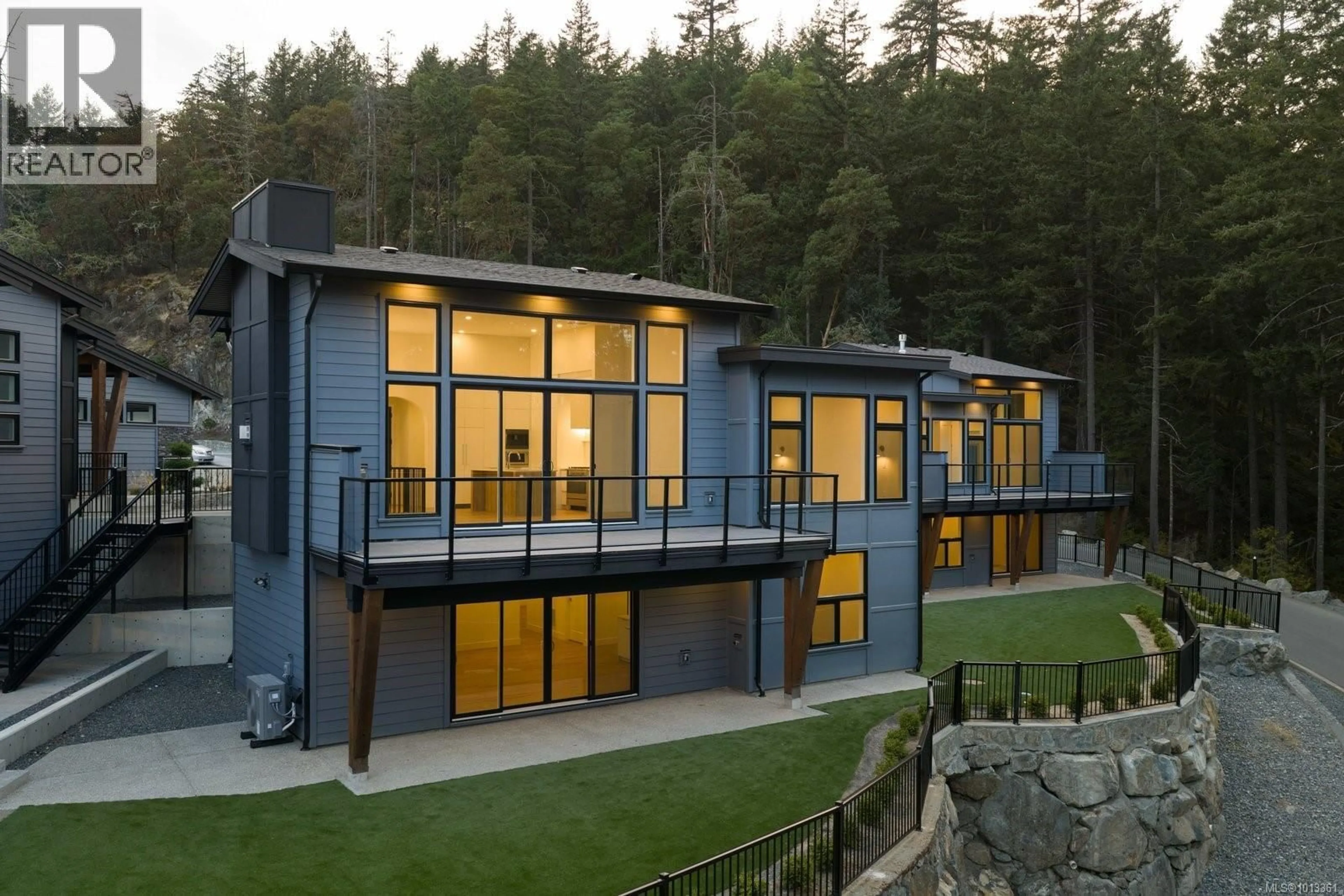 Home with vinyl exterior material, unknown for 105 - 2332 COPPER ROCK COURT, Langford British Columbia V9B0G4