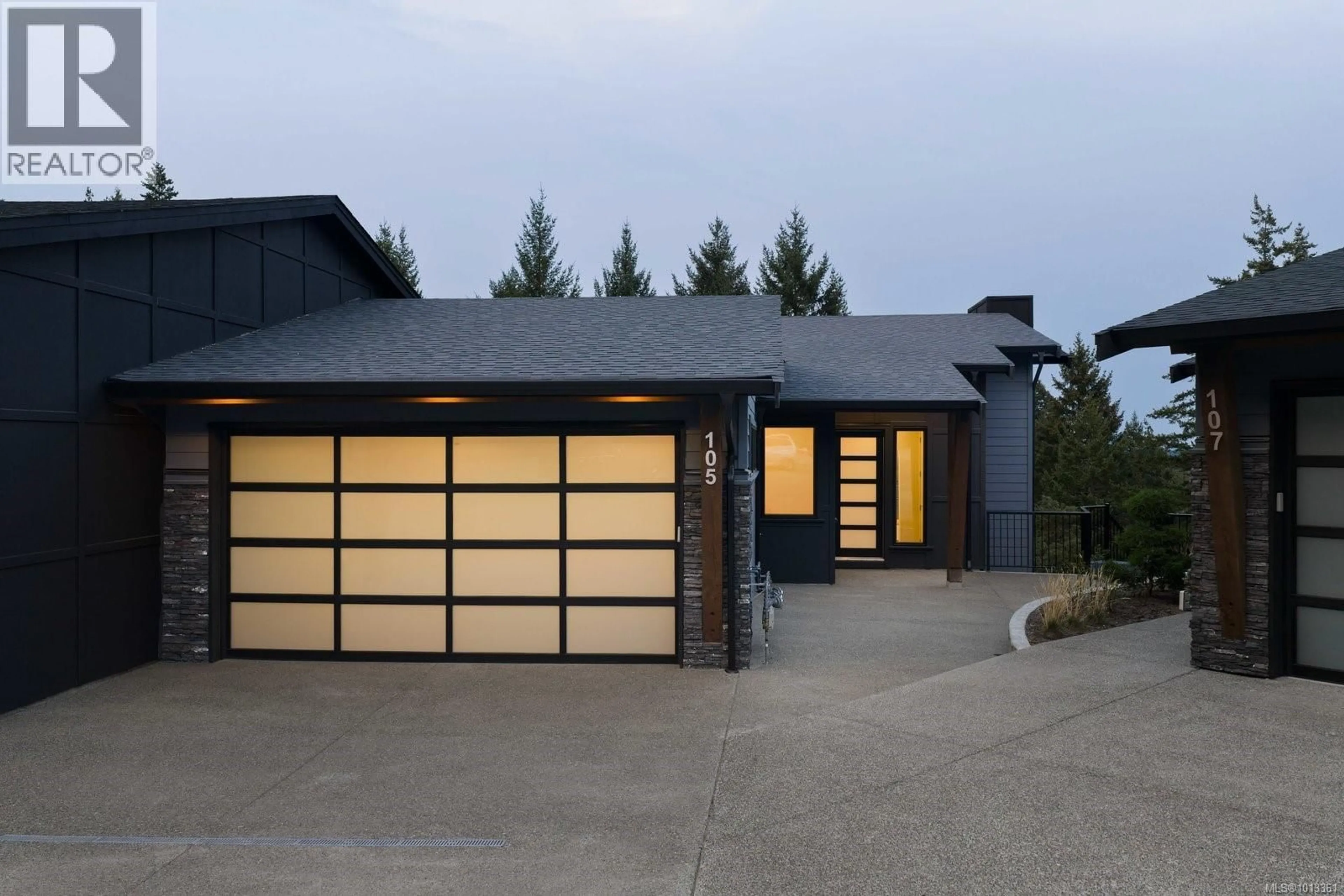 Indoor garage for 105 - 2332 COPPER ROCK COURT, Langford British Columbia V9B0G4
