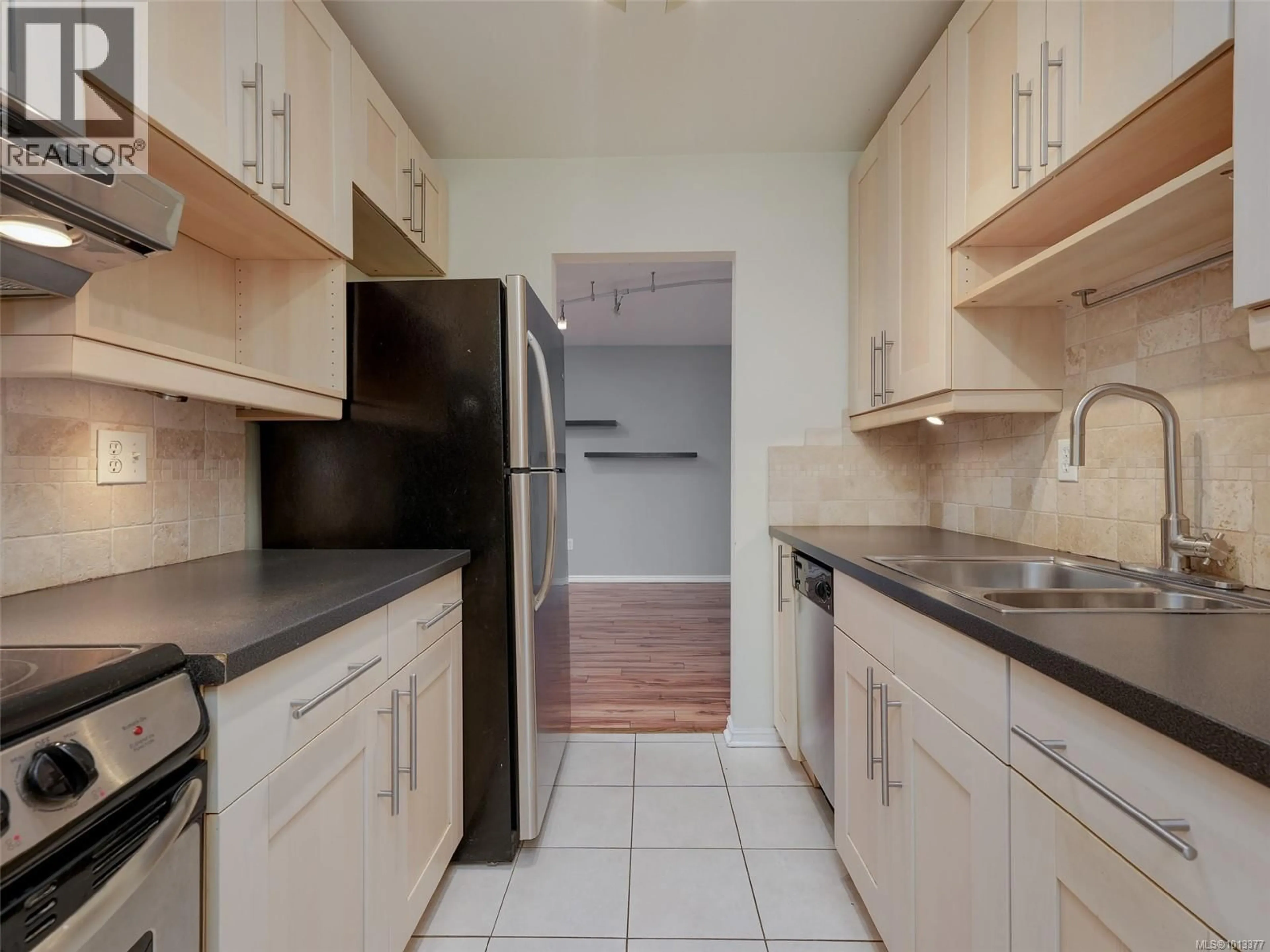 Standard kitchen, unknown for 406 - 859 CARRIE STREET, Esquimalt British Columbia V9A5R5