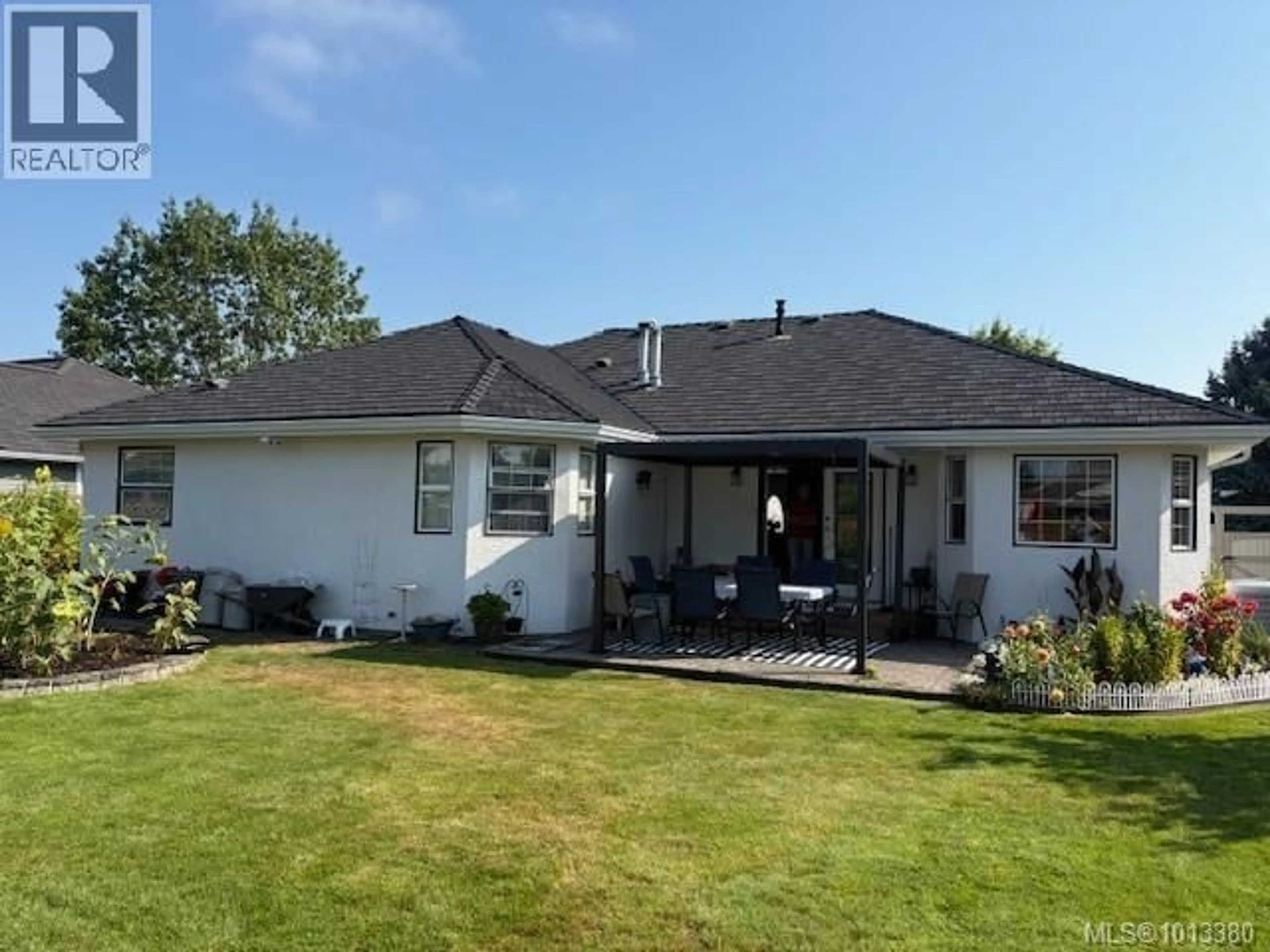 Home with vinyl exterior material, street for 3078 CROWN ISLE DRIVE, Courtenay British Columbia V9N9X7