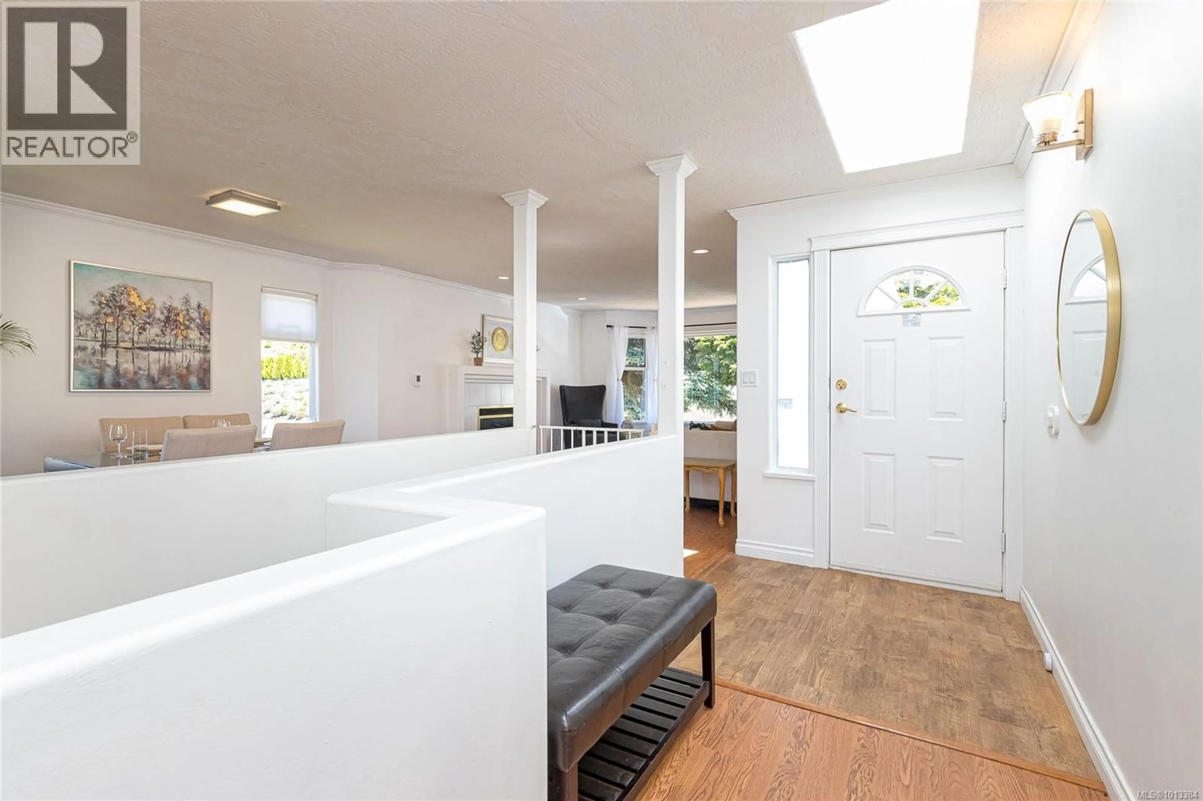 Indoor entryway for 2236 TARA PLACE, Sooke British Columbia V9Z0H6