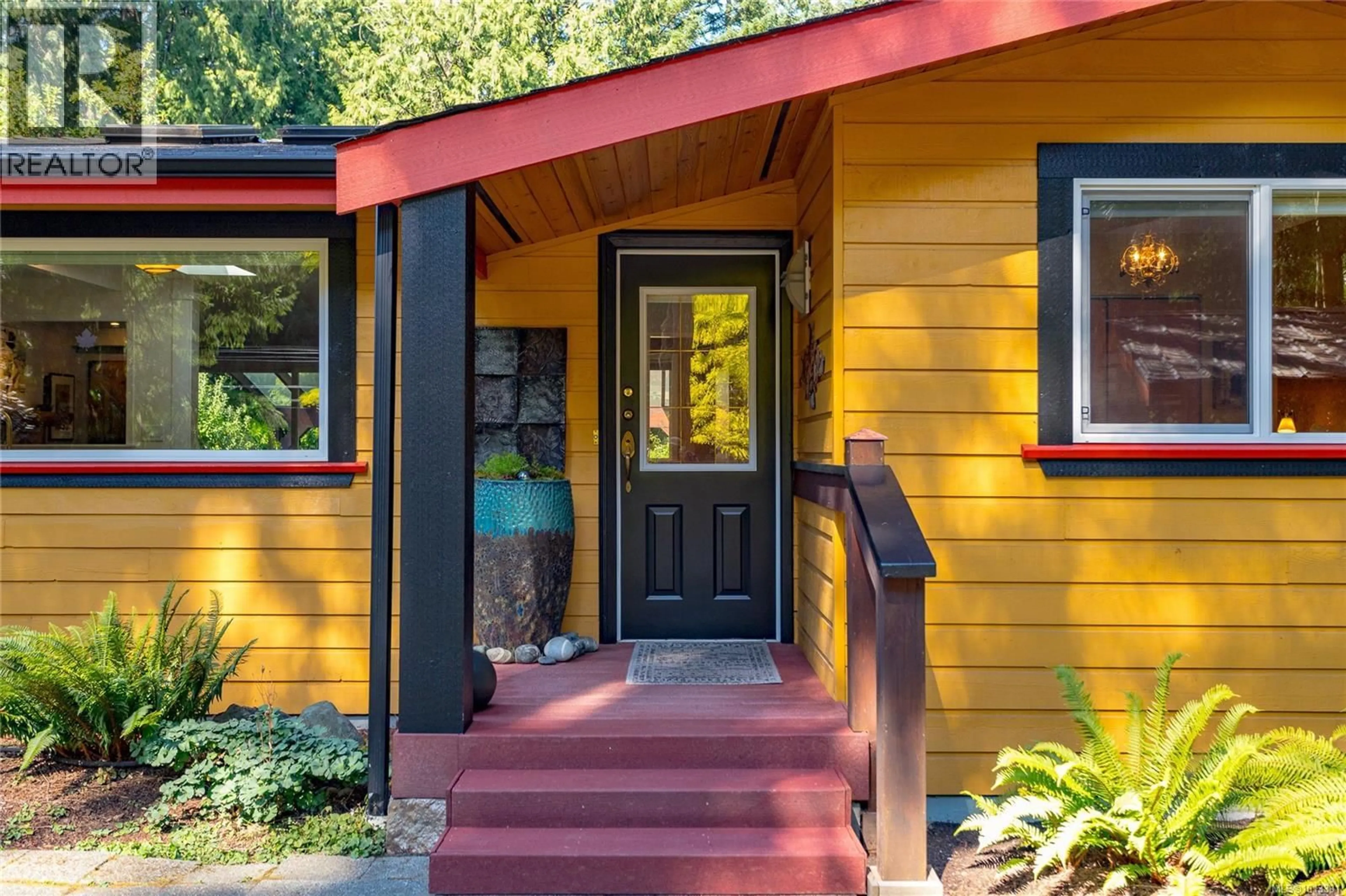 Home with vinyl exterior material, street for 1215 BRAITHWAITE DRIVE, Cobble Hill British Columbia V8H0G3