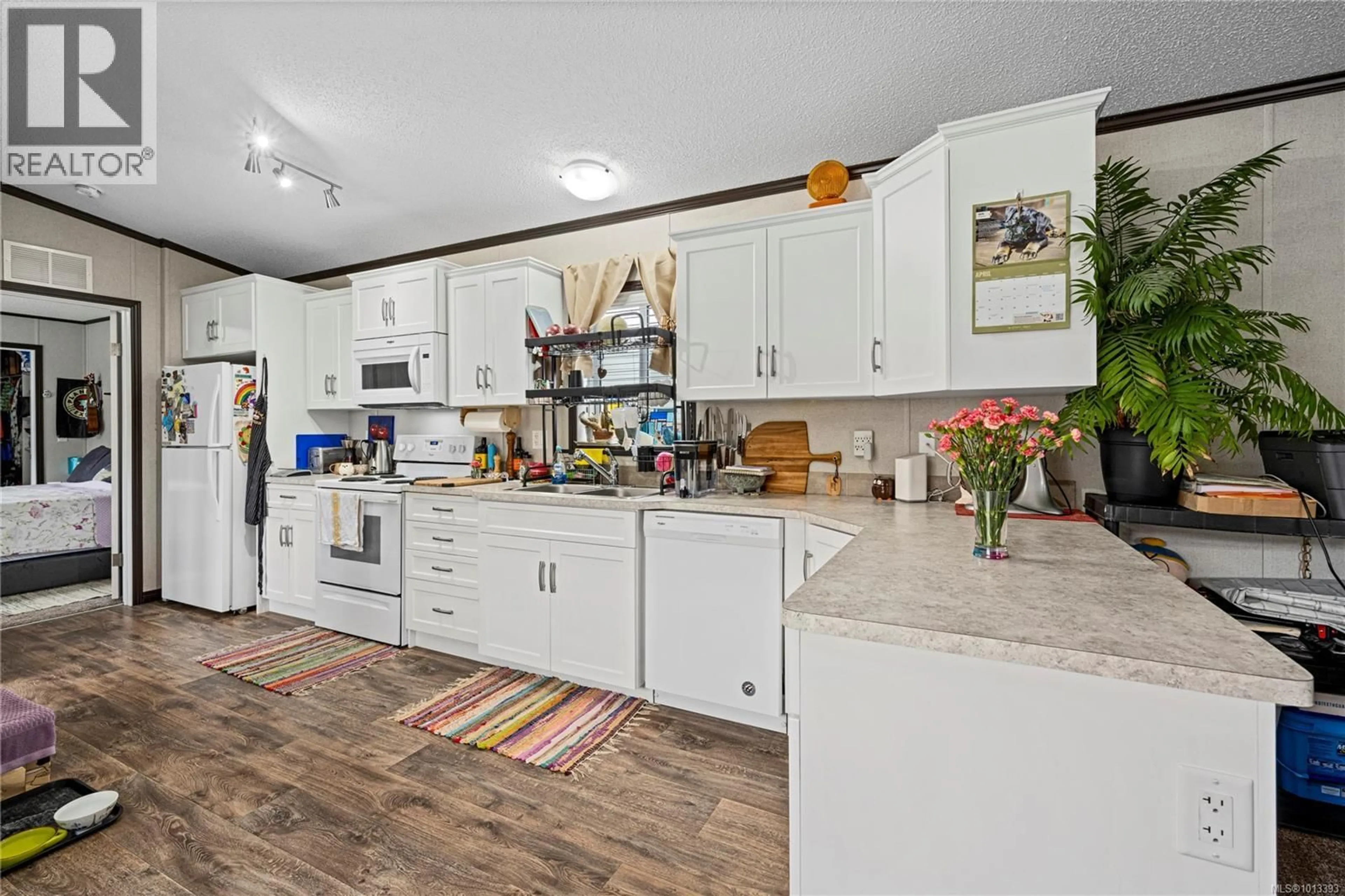 Open concept kitchen, ceramic/tile floor for 47 - 1720 WHIBLEY ROAD, Coombs British Columbia V0R1M0