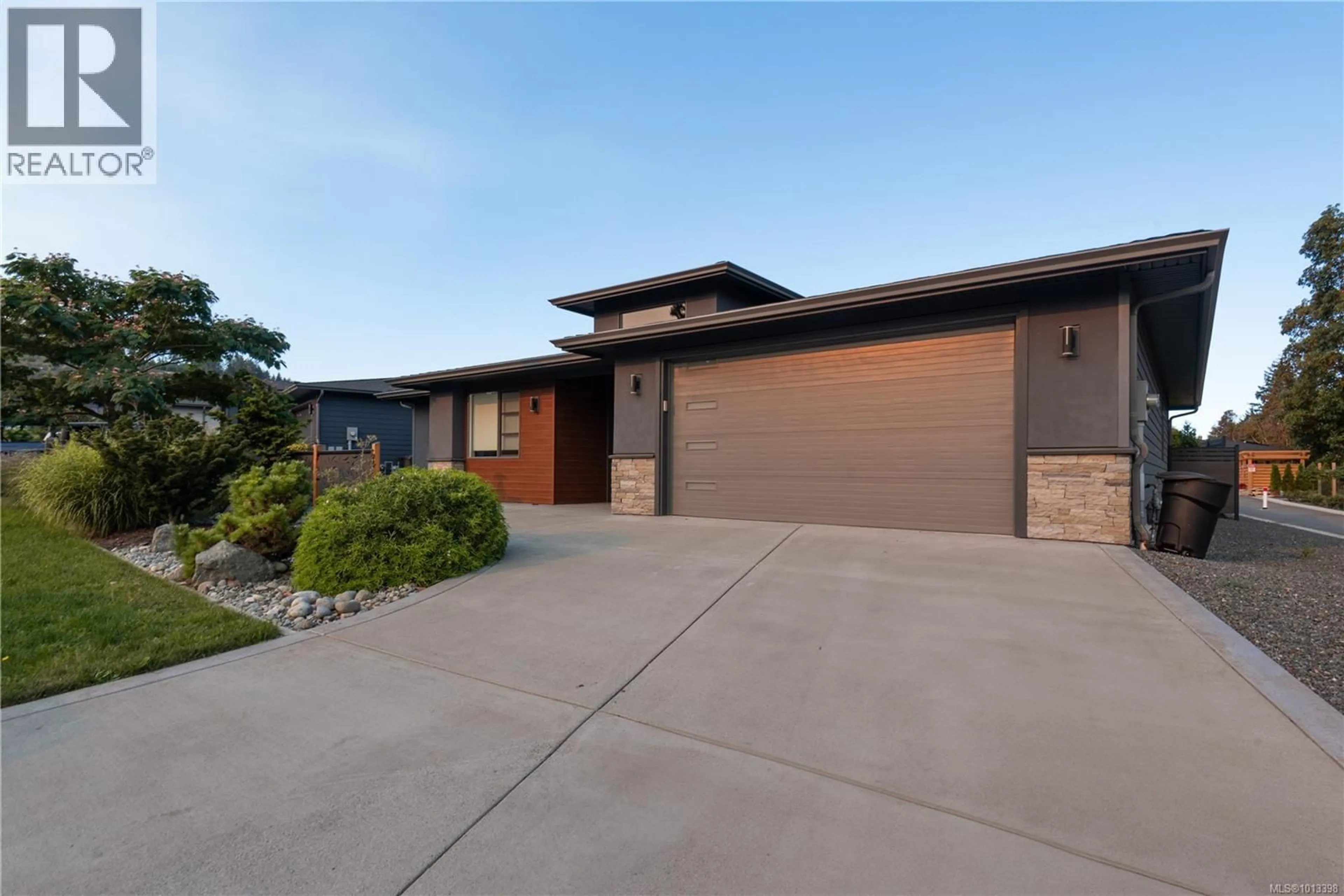 Home with brick exterior material, street for 6400 NEVILANE DRIVE, Duncan British Columbia V9L5S6
