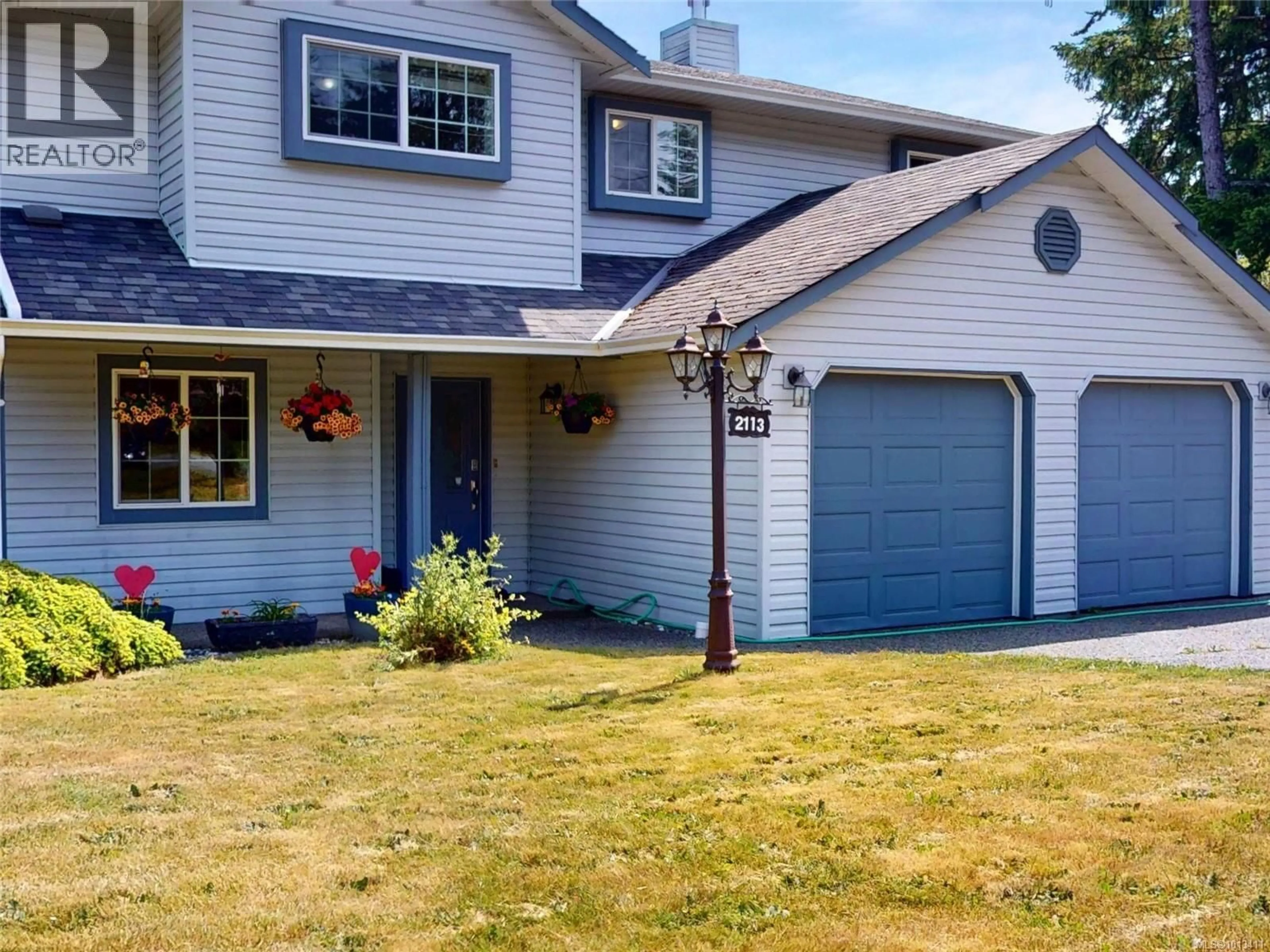 Home with vinyl exterior material, street for 2113 AMETHYST WAY, Sooke British Columbia V9Z0M2