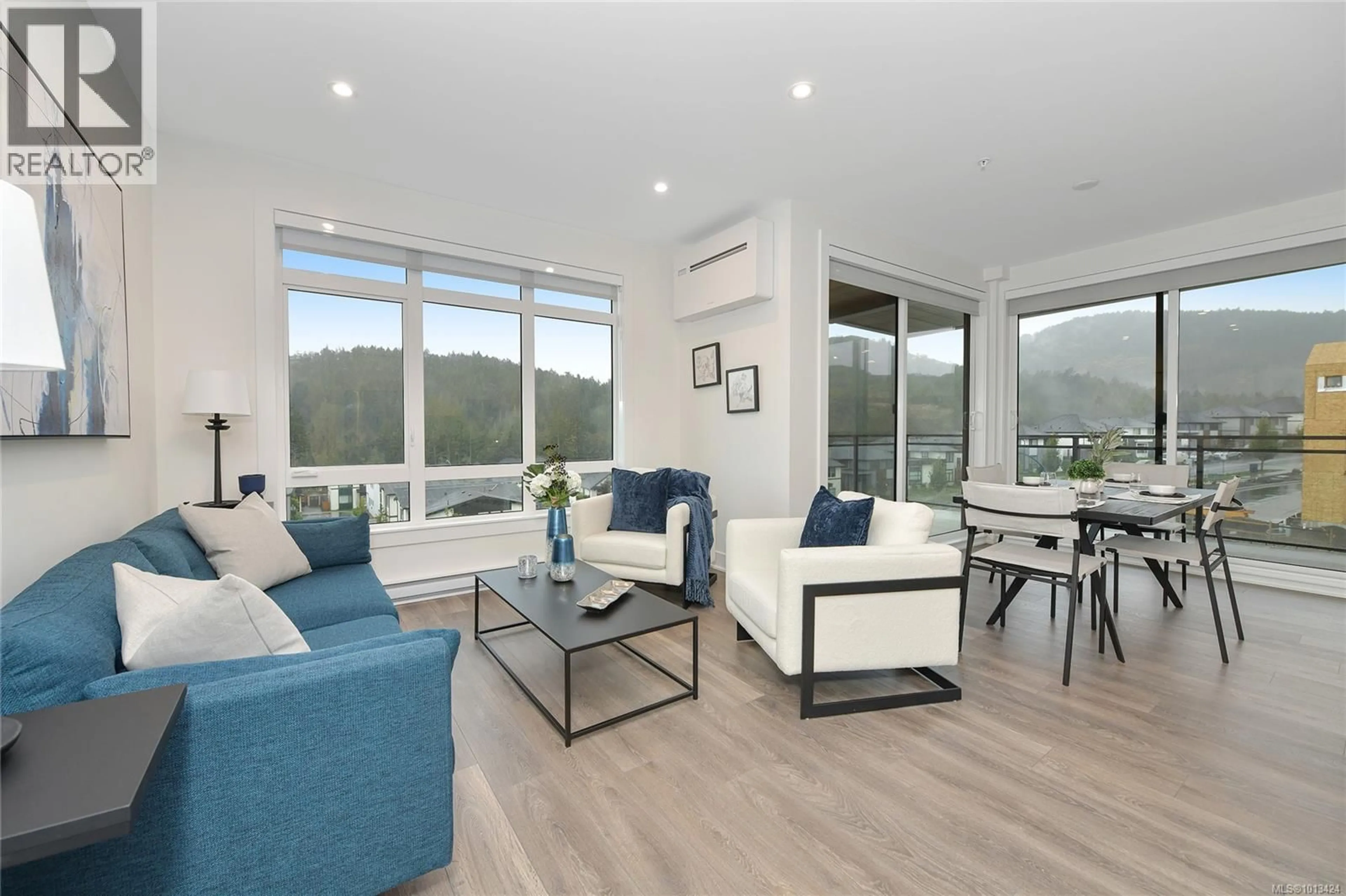 Living room with furniture, unknown for 502 - 1114 SAMAR CRESCENT, Langford British Columbia V9B7C5