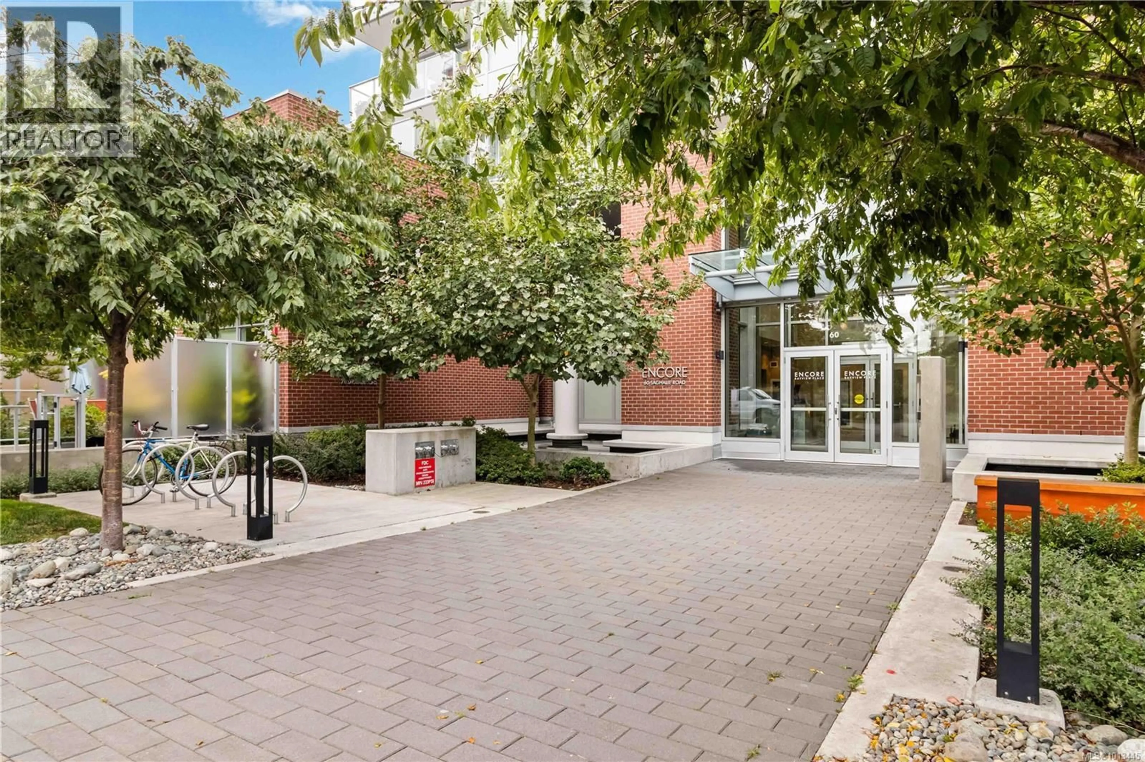 Indoor foyer for 305 - 60 SAGHALIE ROAD, Victoria British Columbia V9A0H1