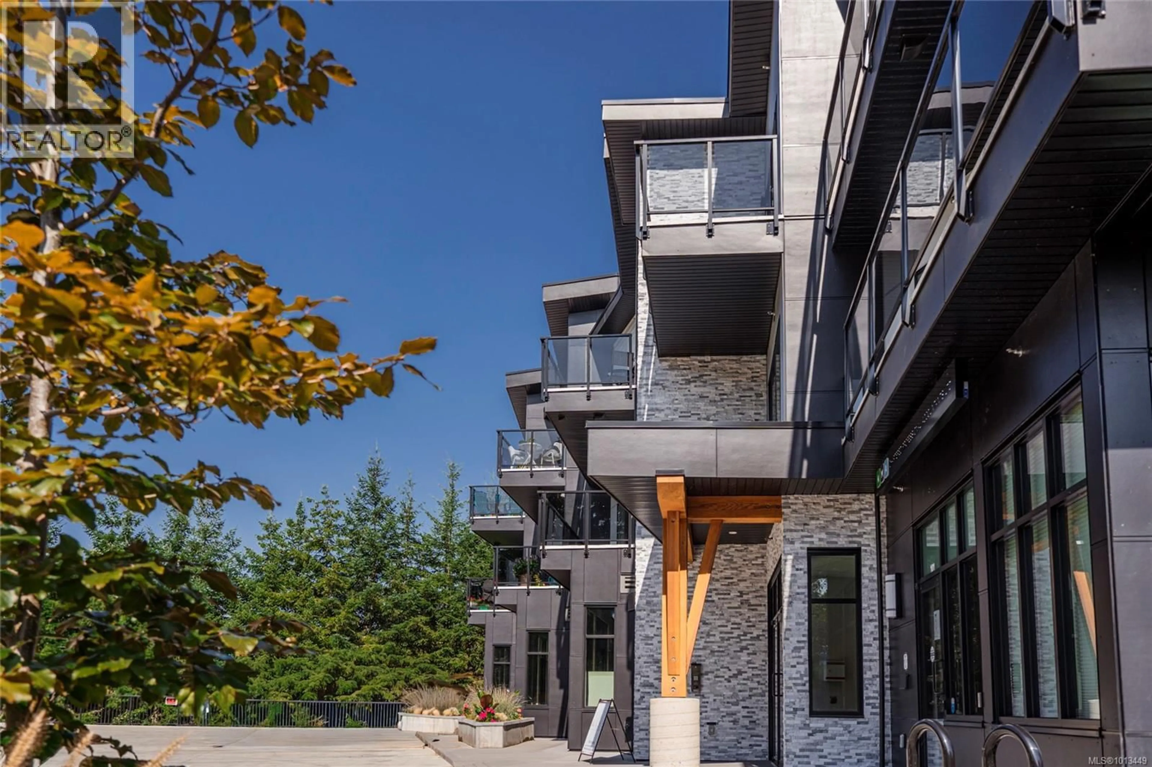 Patio, unknown for 207 - 4474 WELLINGTON ROAD, Nanaimo British Columbia V9T2H3