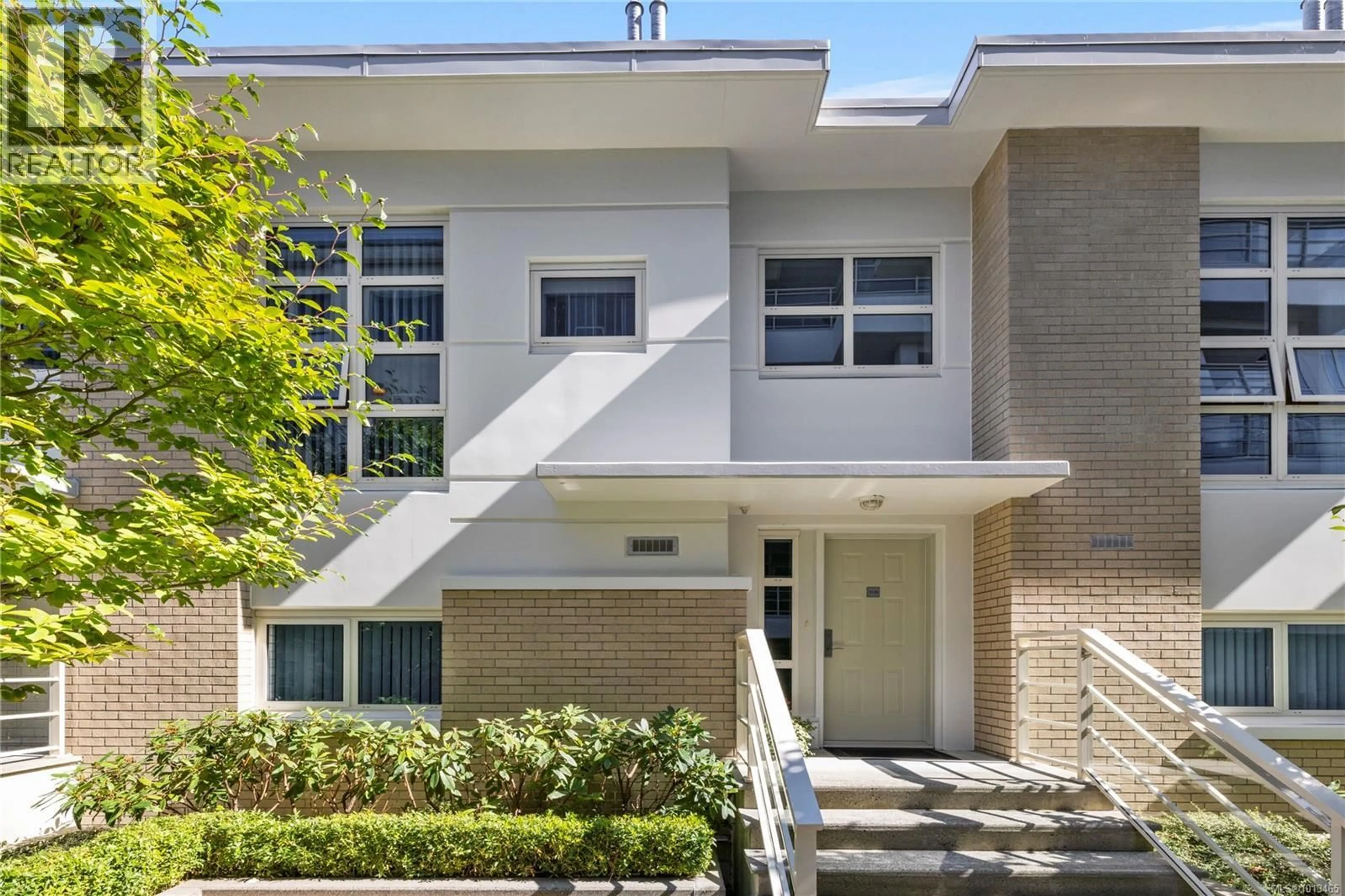 Home with brick exterior material, street for TH25 - 38 FRONT STREET, Nanaimo British Columbia V9R0B8