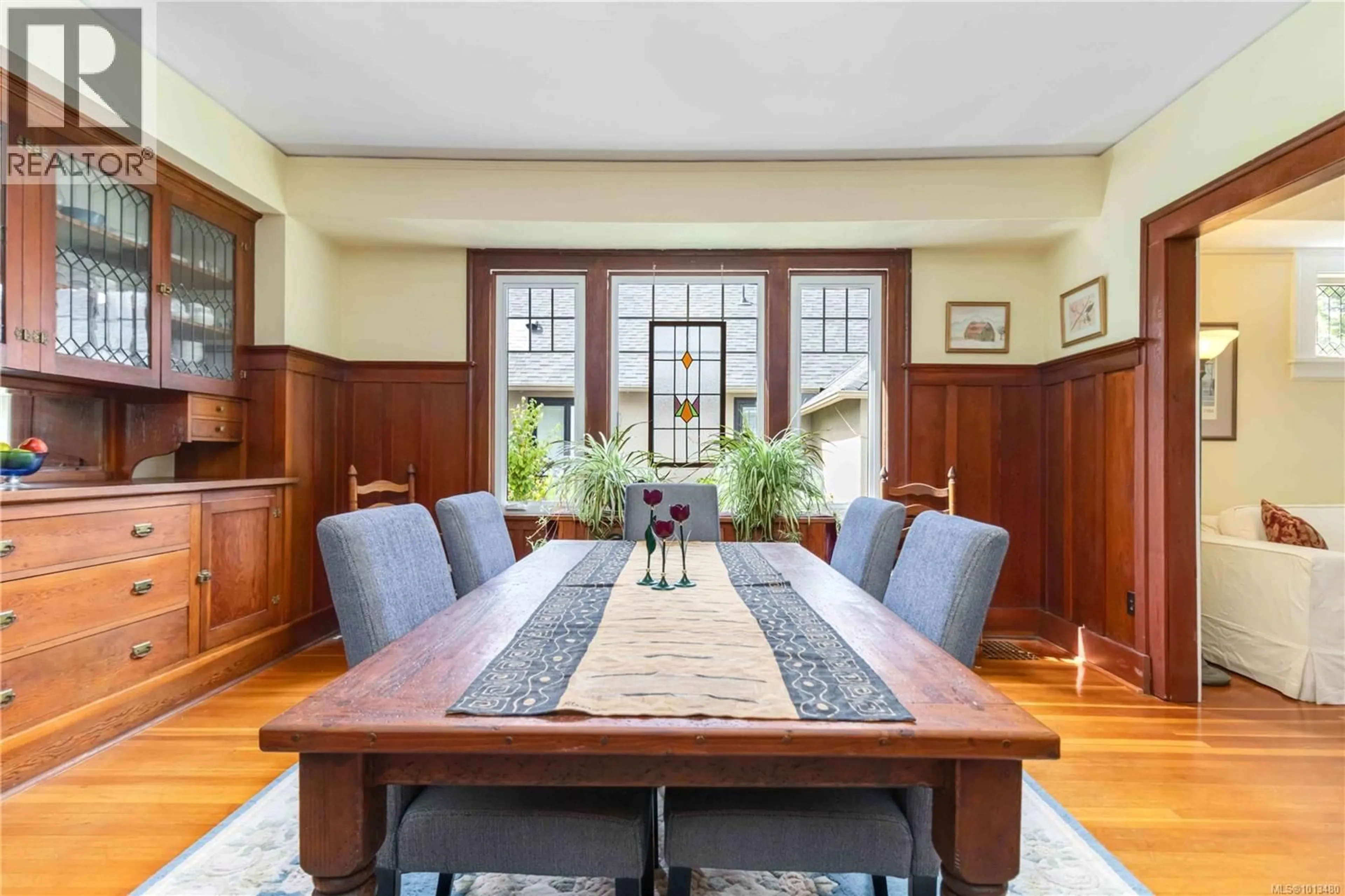 Dining room, unknown for 1579 HAMPSHIRE ROAD, Oak Bay British Columbia V8R5T4