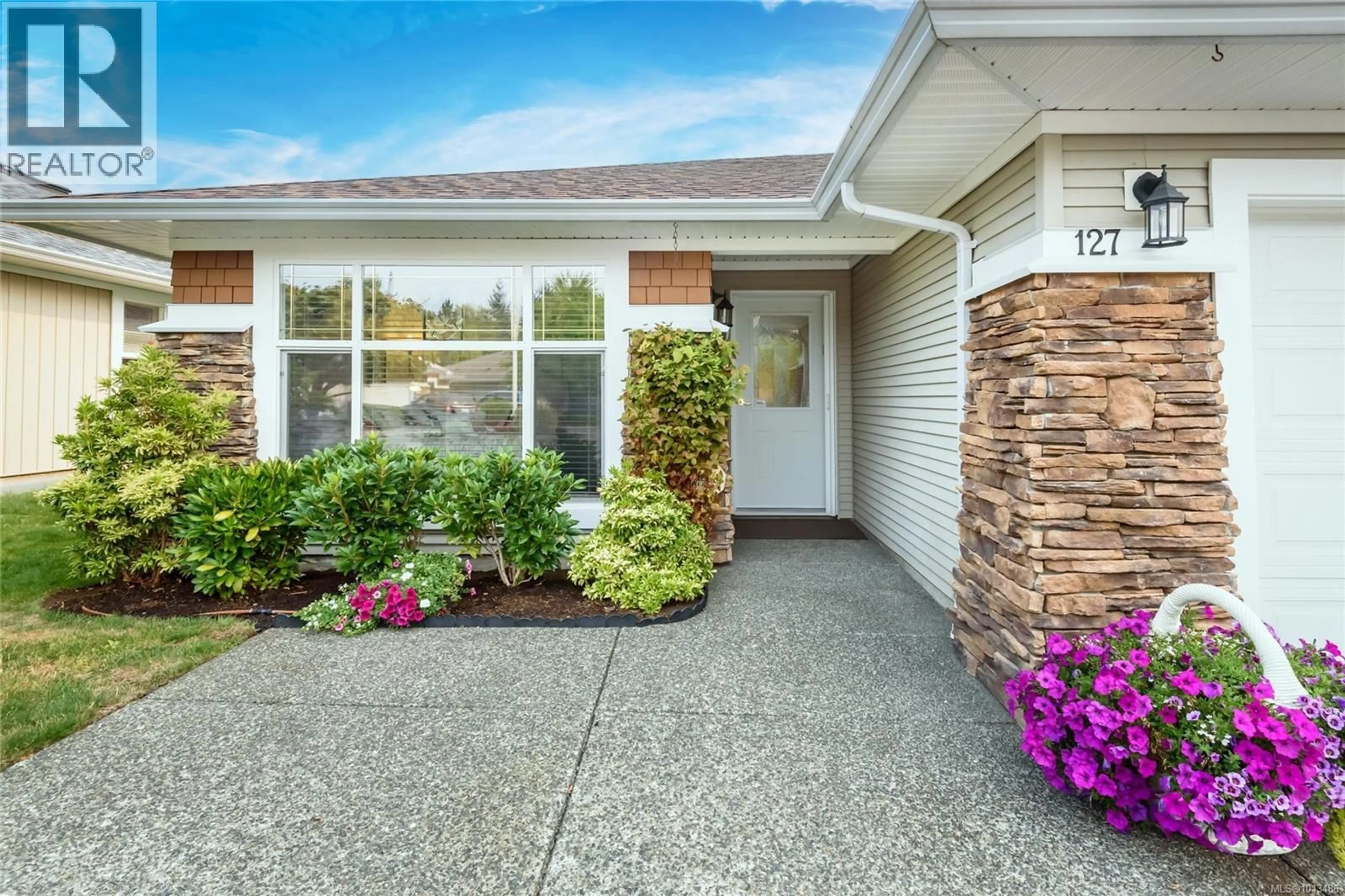 Unknown for 127 - 1919 ST. ANDREWS PLACE, Courtenay British Columbia V9N9J4