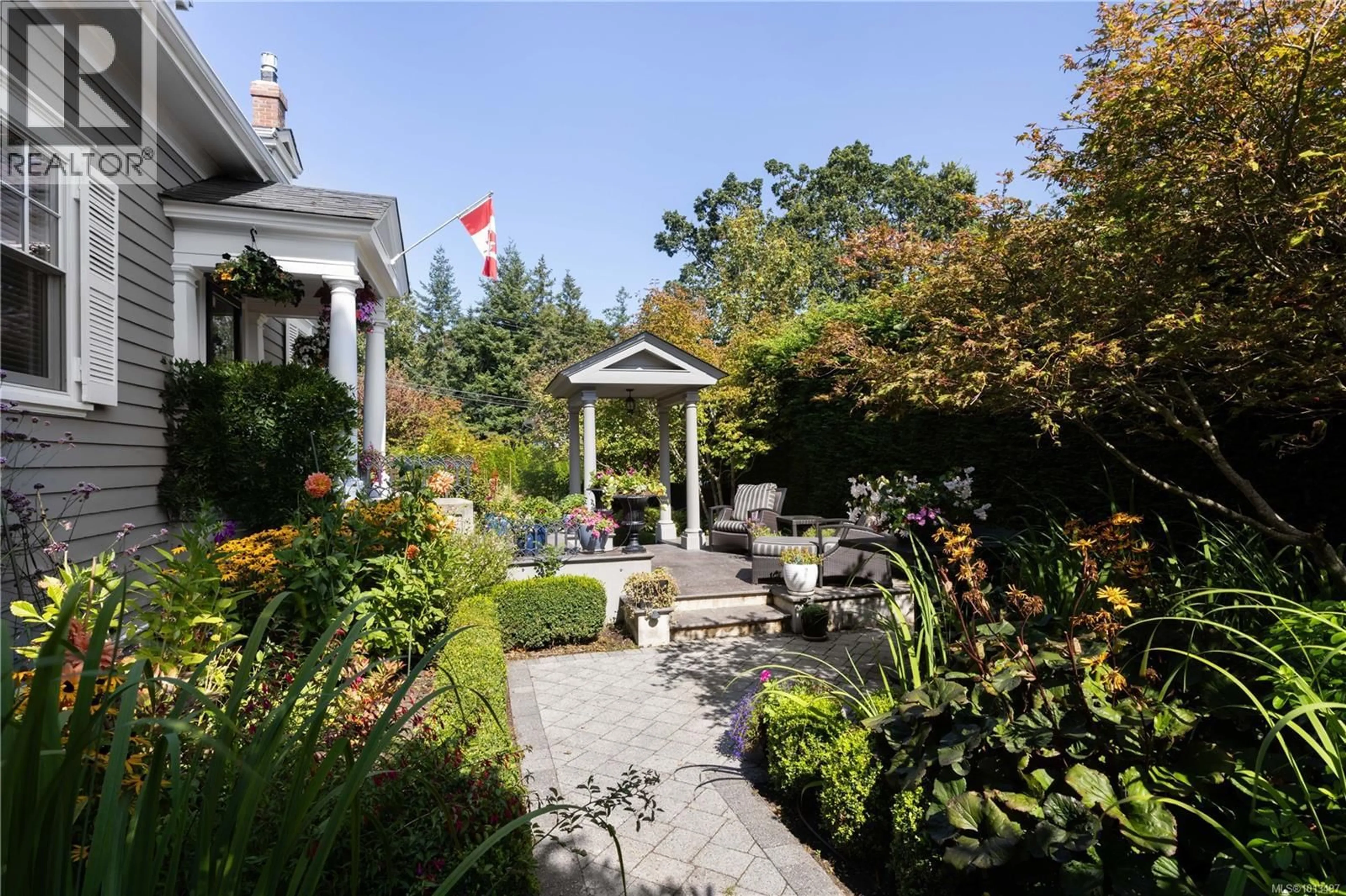 Patio, street for 2655 SHADY LANE, Oak Bay British Columbia V8R6T6