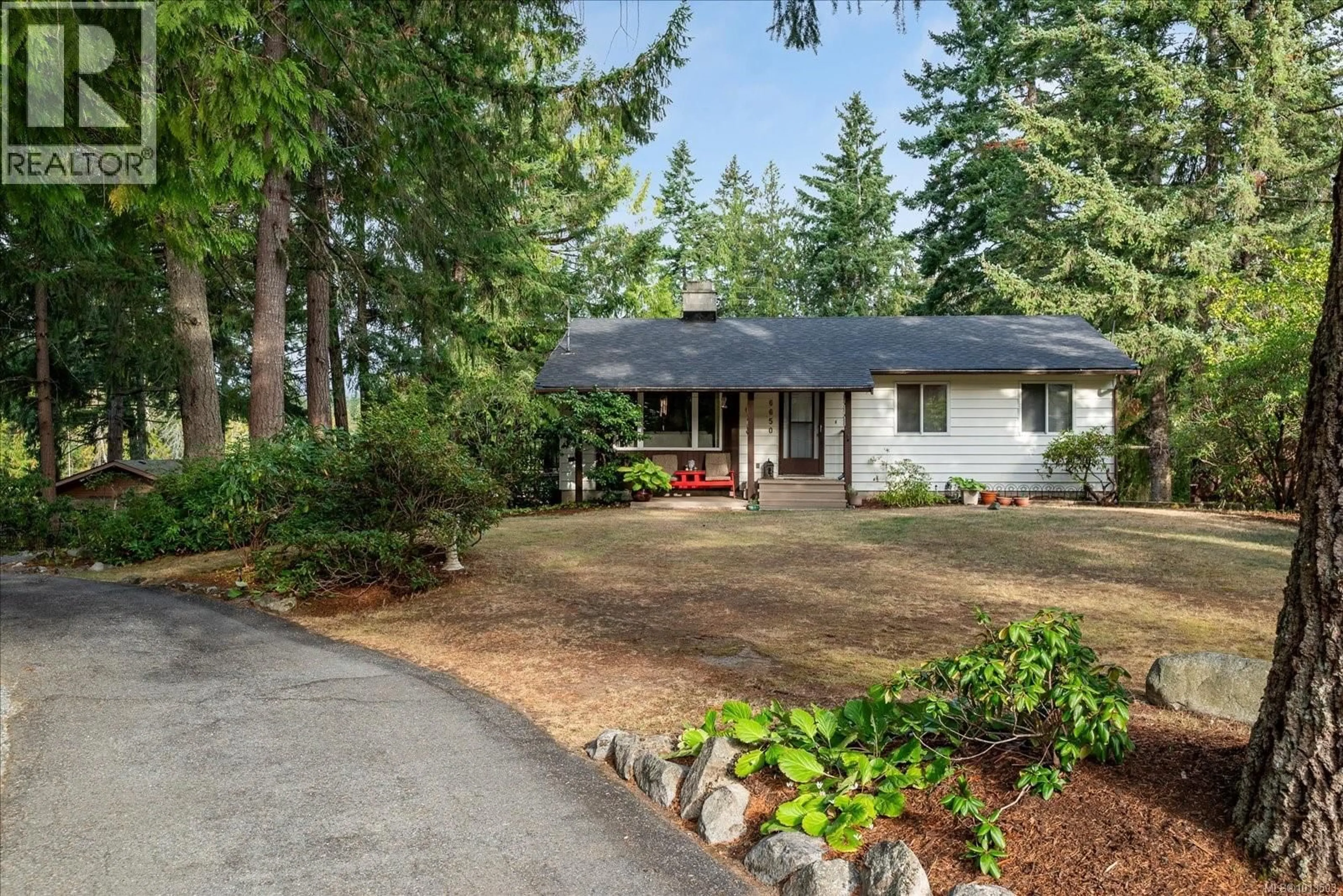 A pic from outside/outdoor area/front of a property/back of a property/a pic from drone, unknown for 6650 GREEN ACRES WAY, Nanaimo British Columbia V9T5R9