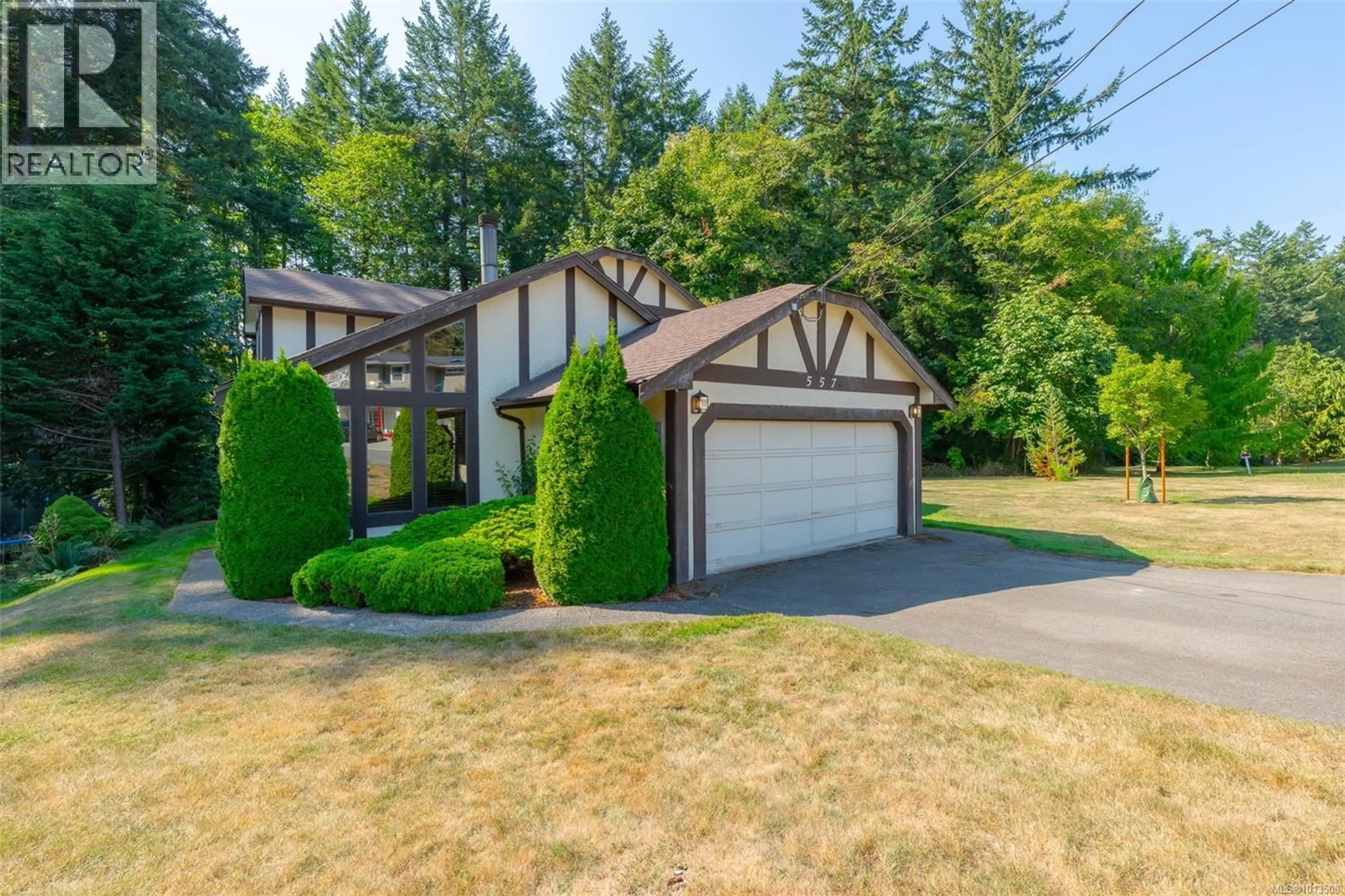 Home with vinyl exterior material, street for 557 DOREEN PLACE, Nanaimo British Columbia V9T3S1