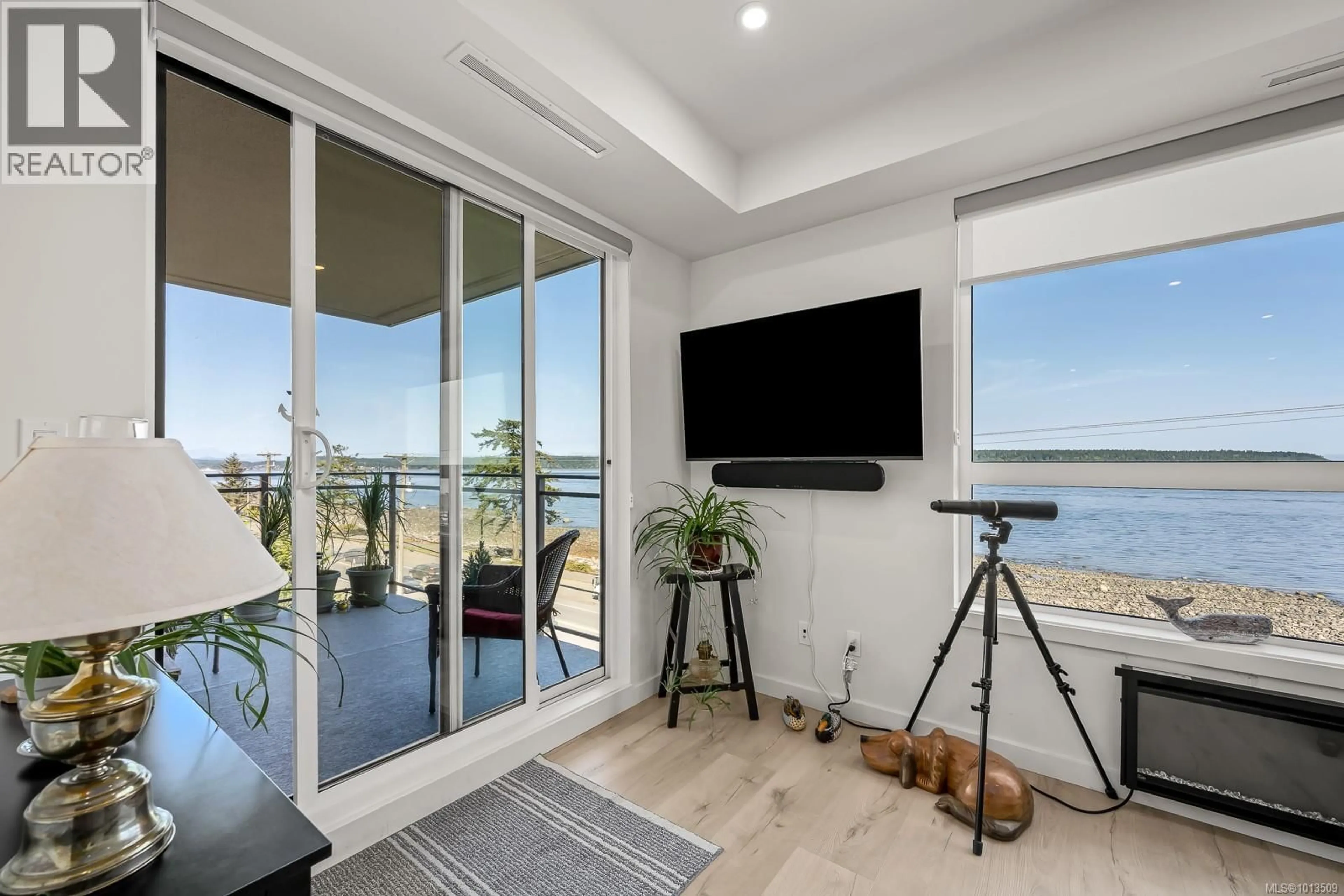 Home theater for 406 - 536 ISLAND HIGHWAY SOUTH, Campbell River British Columbia V9W1A5