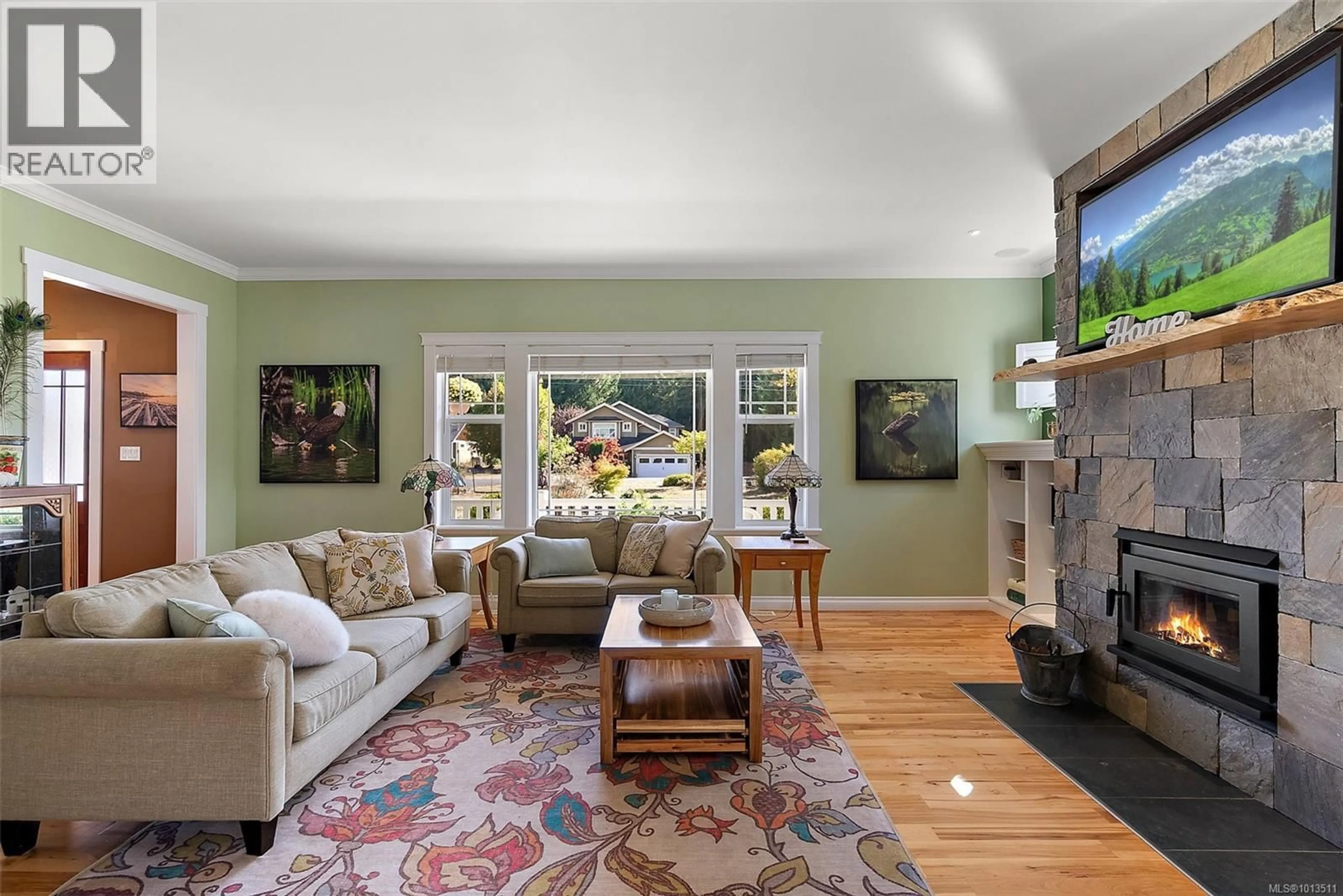 Living room with furniture, unknown for 2219 BARON ROAD, Shawnigan Lake British Columbia V8H0K4
