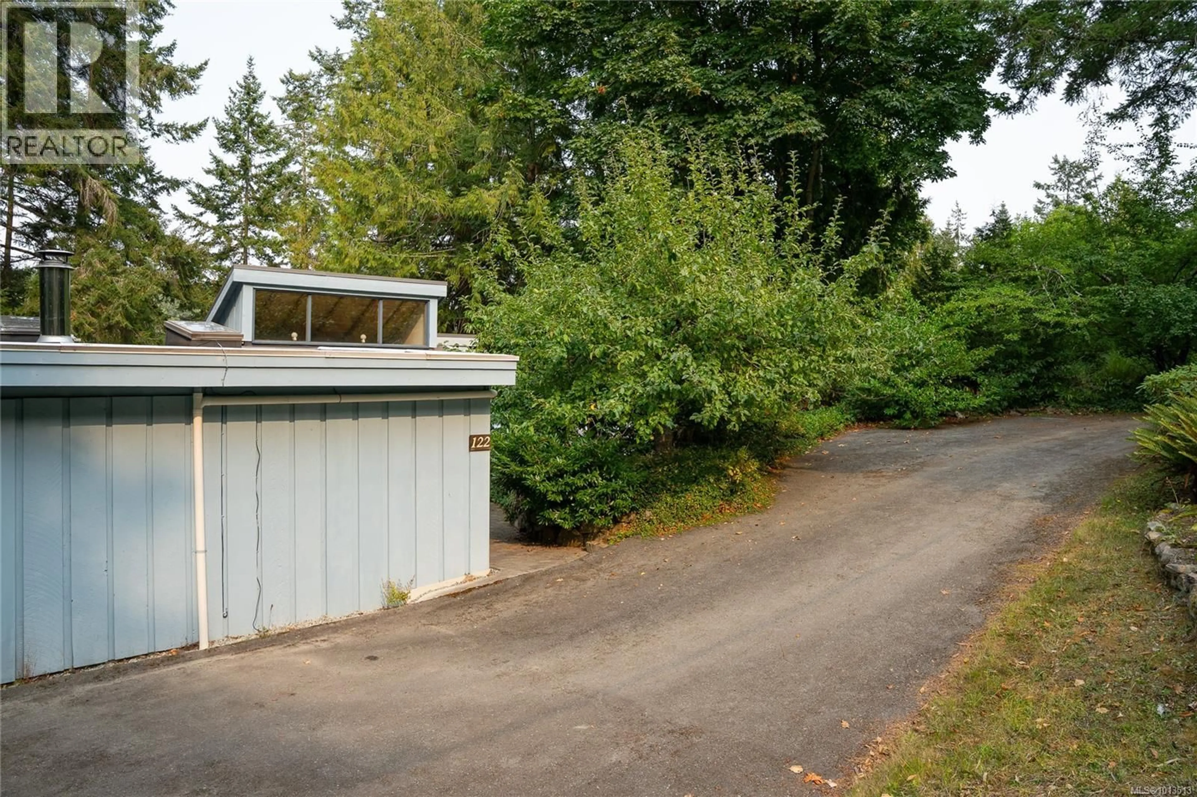 Shed for 122 ONTARIO PLACE, Salt Spring British Columbia V8K2L5