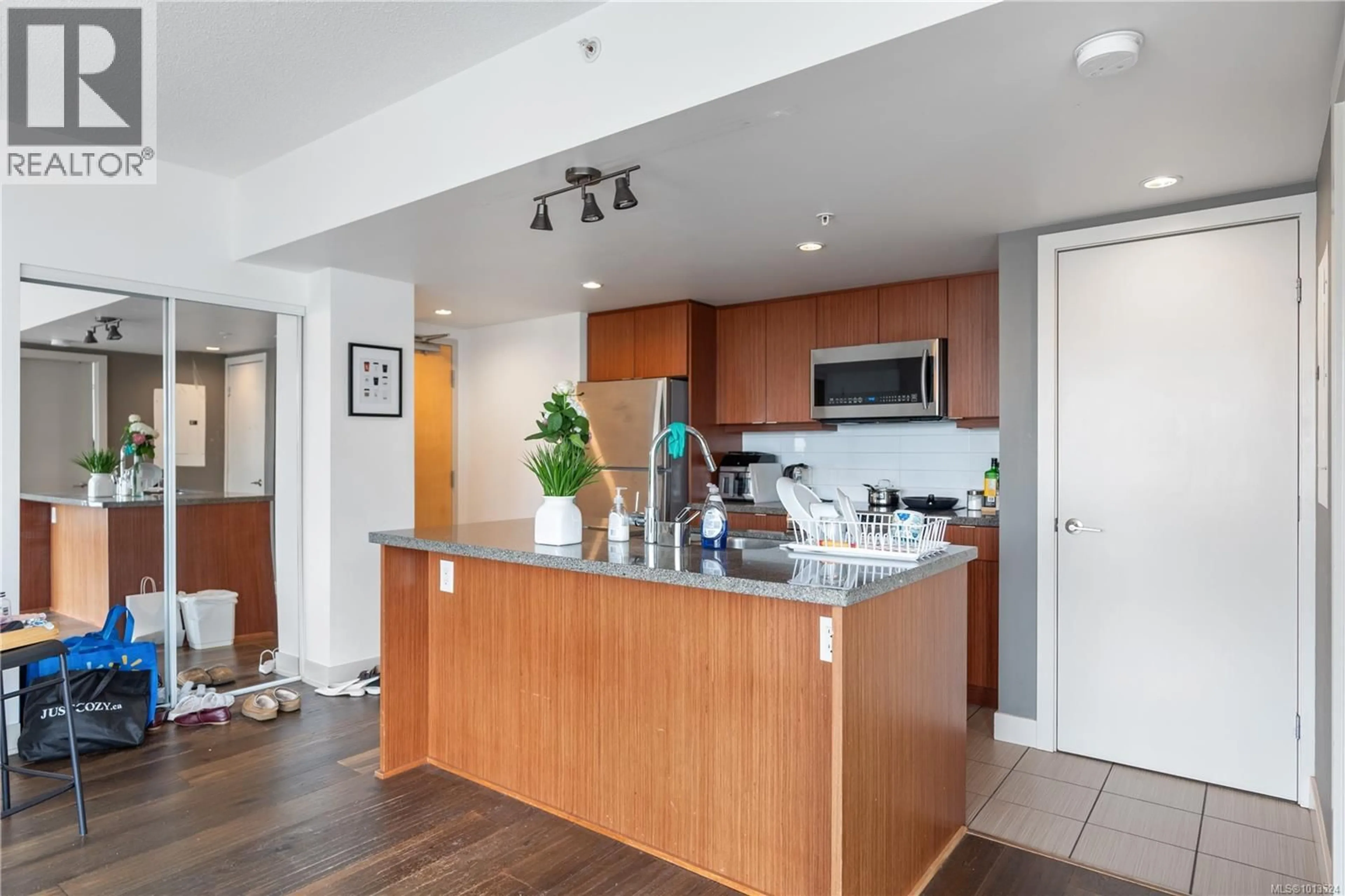 Open concept kitchen, unknown for 701 - 760 JOHNSON STREET, Victoria British Columbia V8W1N1