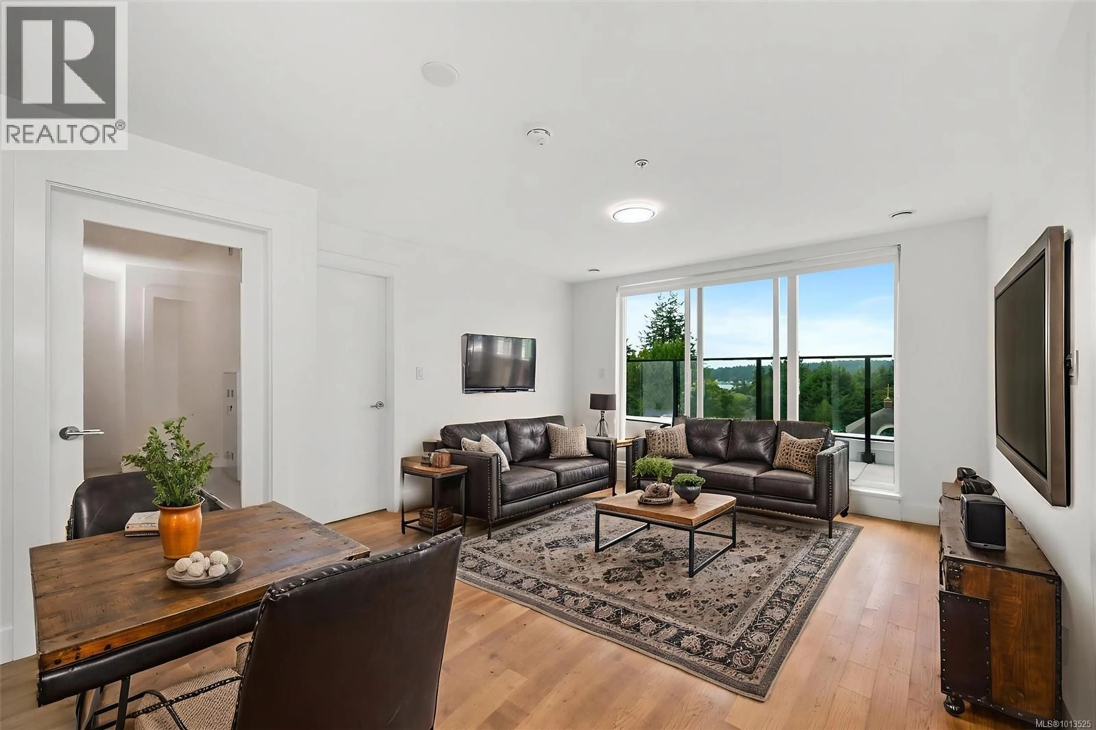 Living room with furniture, unknown for 507 - 258 HELMCKEN ROAD, View Royal British Columbia V9B7G9