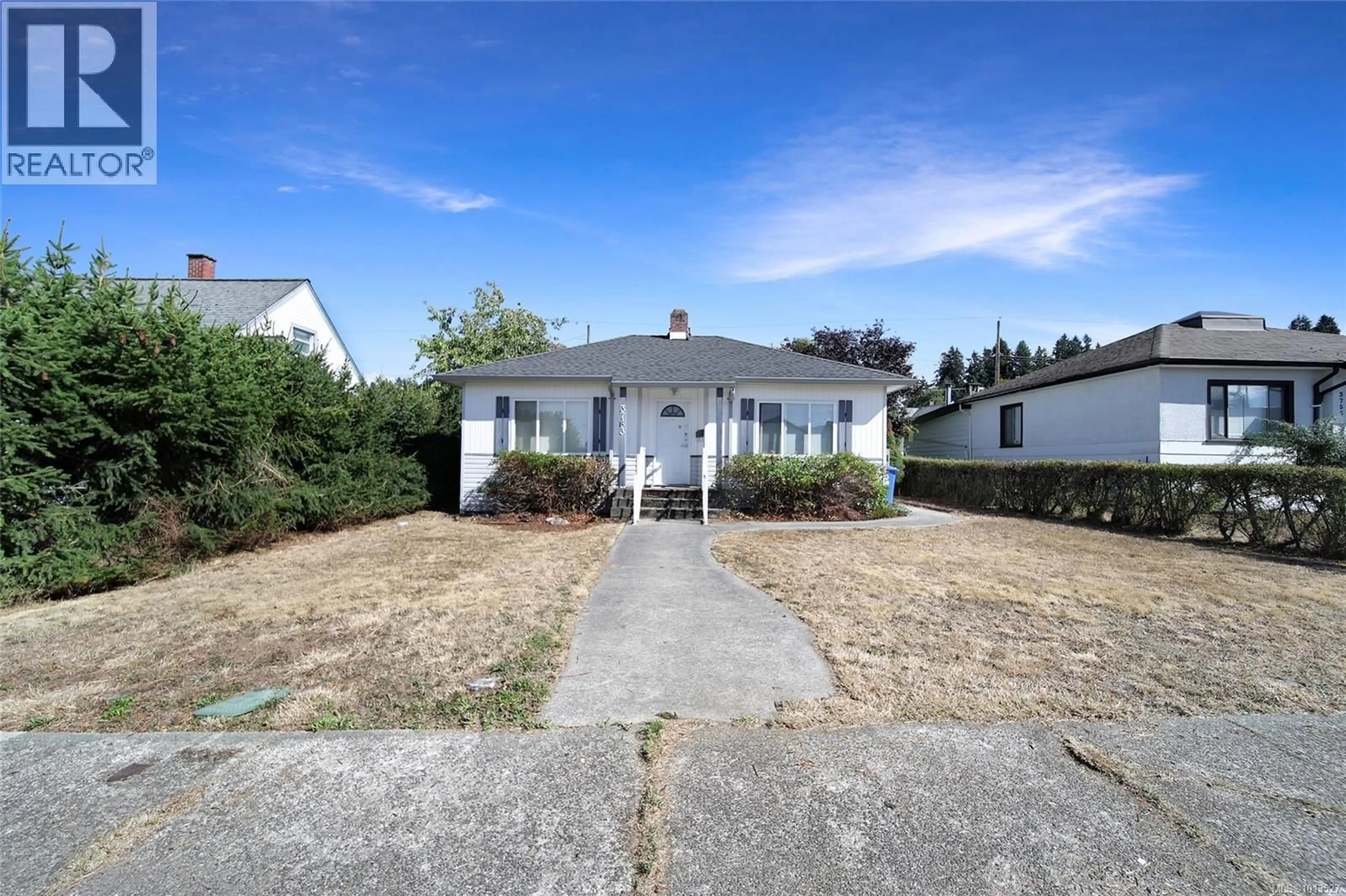 A pic from outside/outdoor area/front of a property/back of a property/a pic from drone, street for 3763 15TH AVENUE, Port Alberni British Columbia V9Y5C7