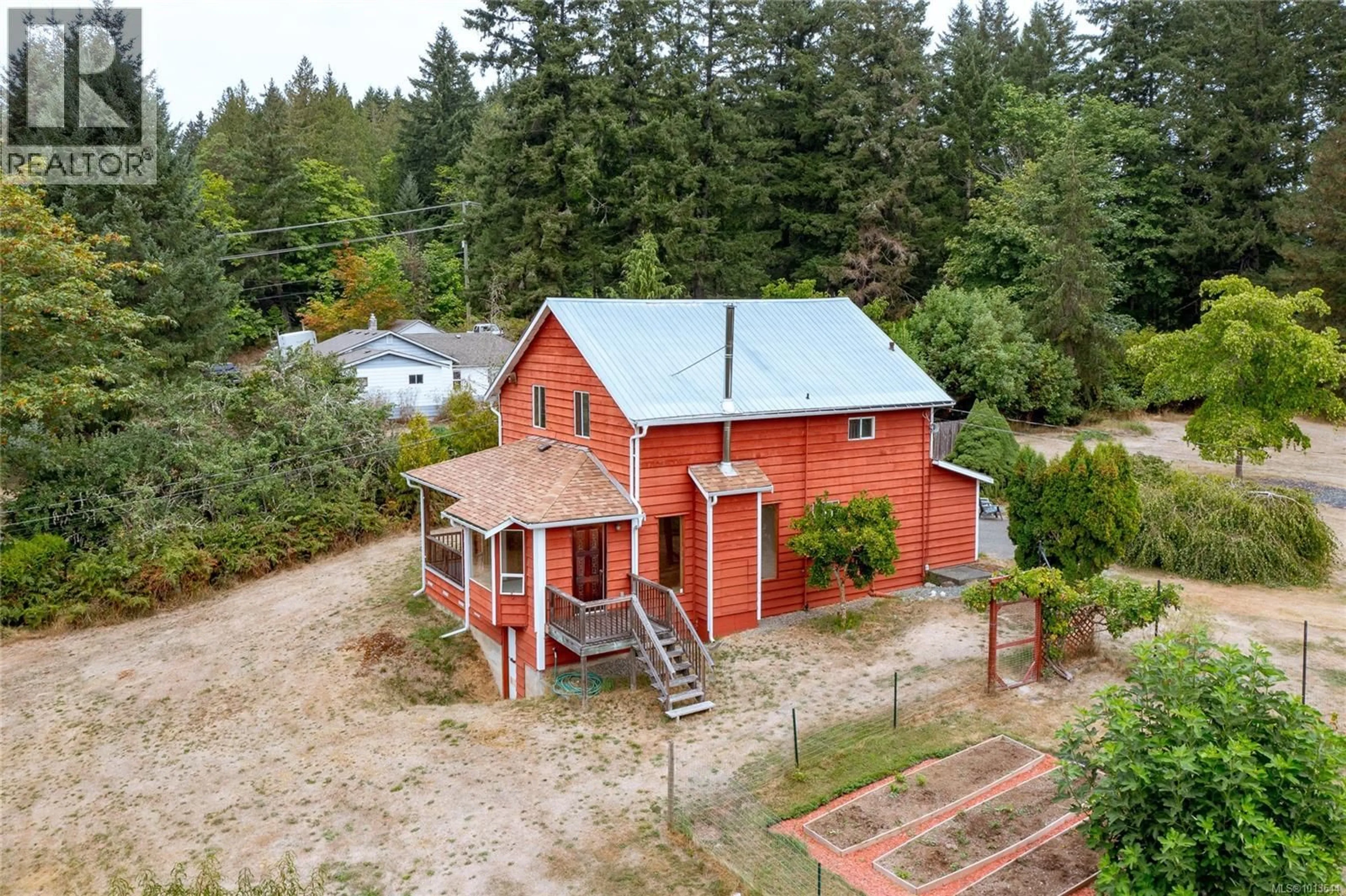 A pic from outside/outdoor area/front of a property/back of a property/a pic from drone, building for 6883 WESTCOTT ROAD, Duncan British Columbia V9L6A4