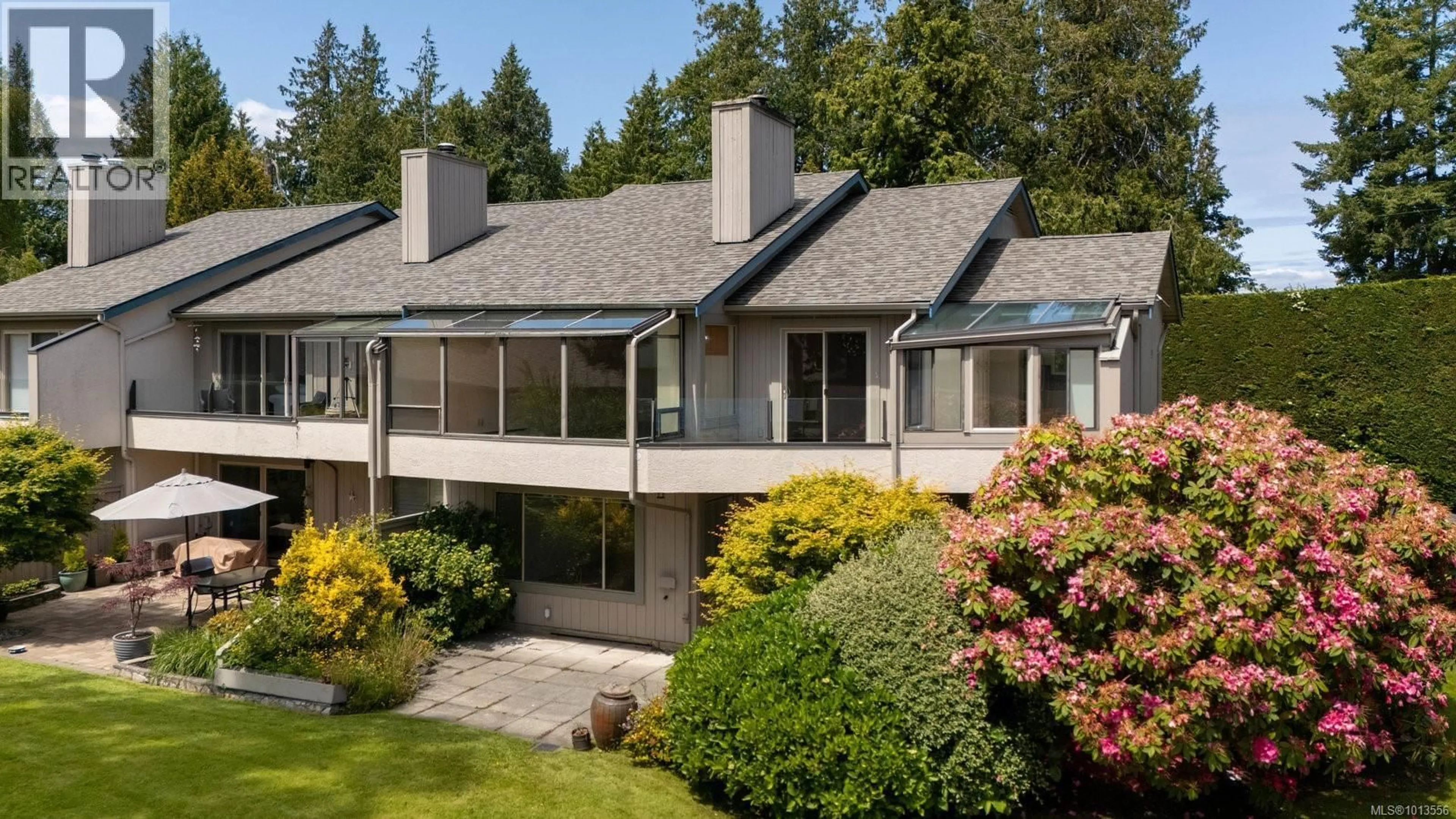 Home with vinyl exterior material, unknown for 3 - 2654 LANCELOT PLACE, Central Saanich British Columbia V8M1V3