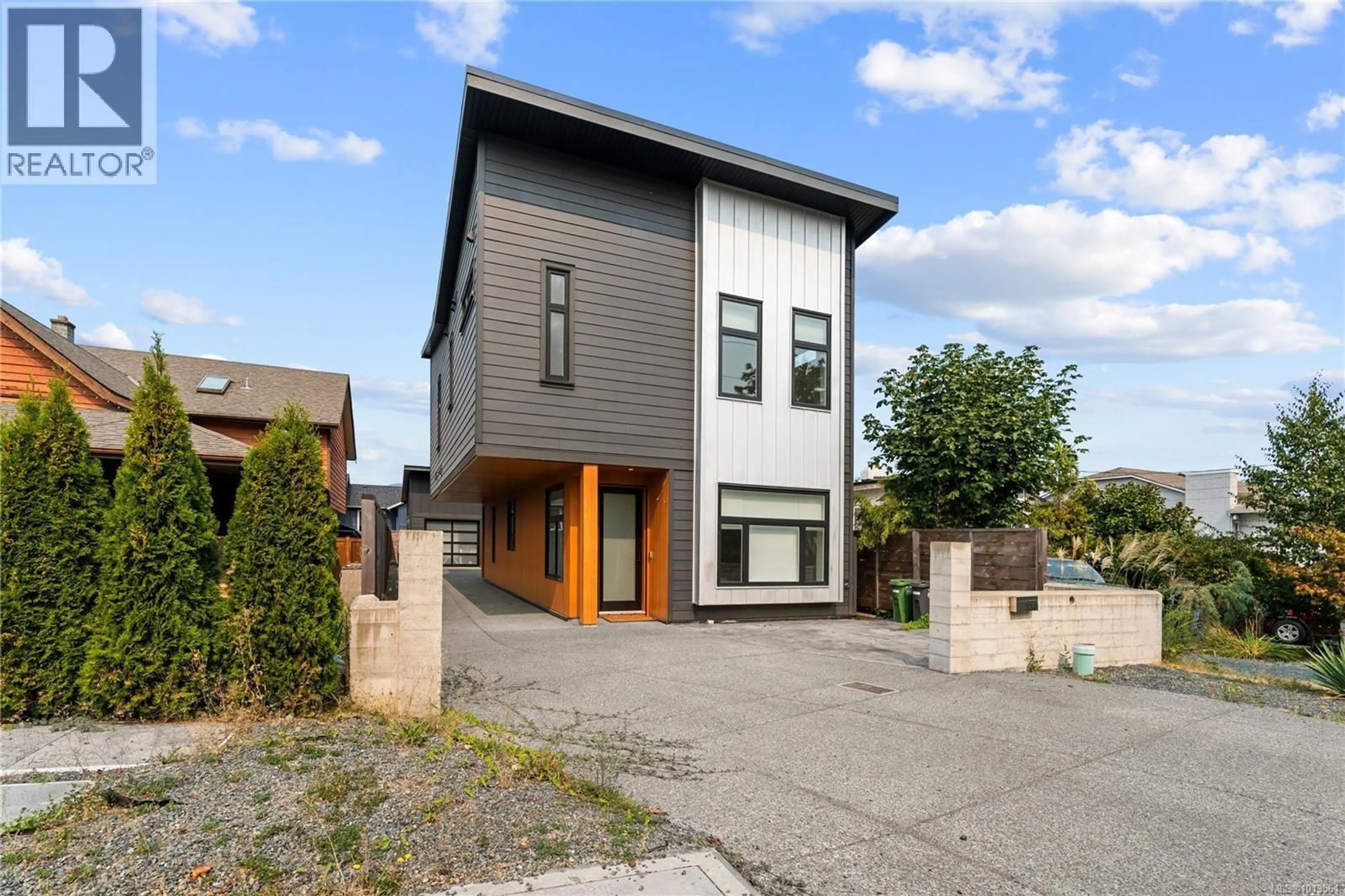 Home with brick exterior material, street for 3341 SKINNER ROAD, Duncan British Columbia V9L4V4