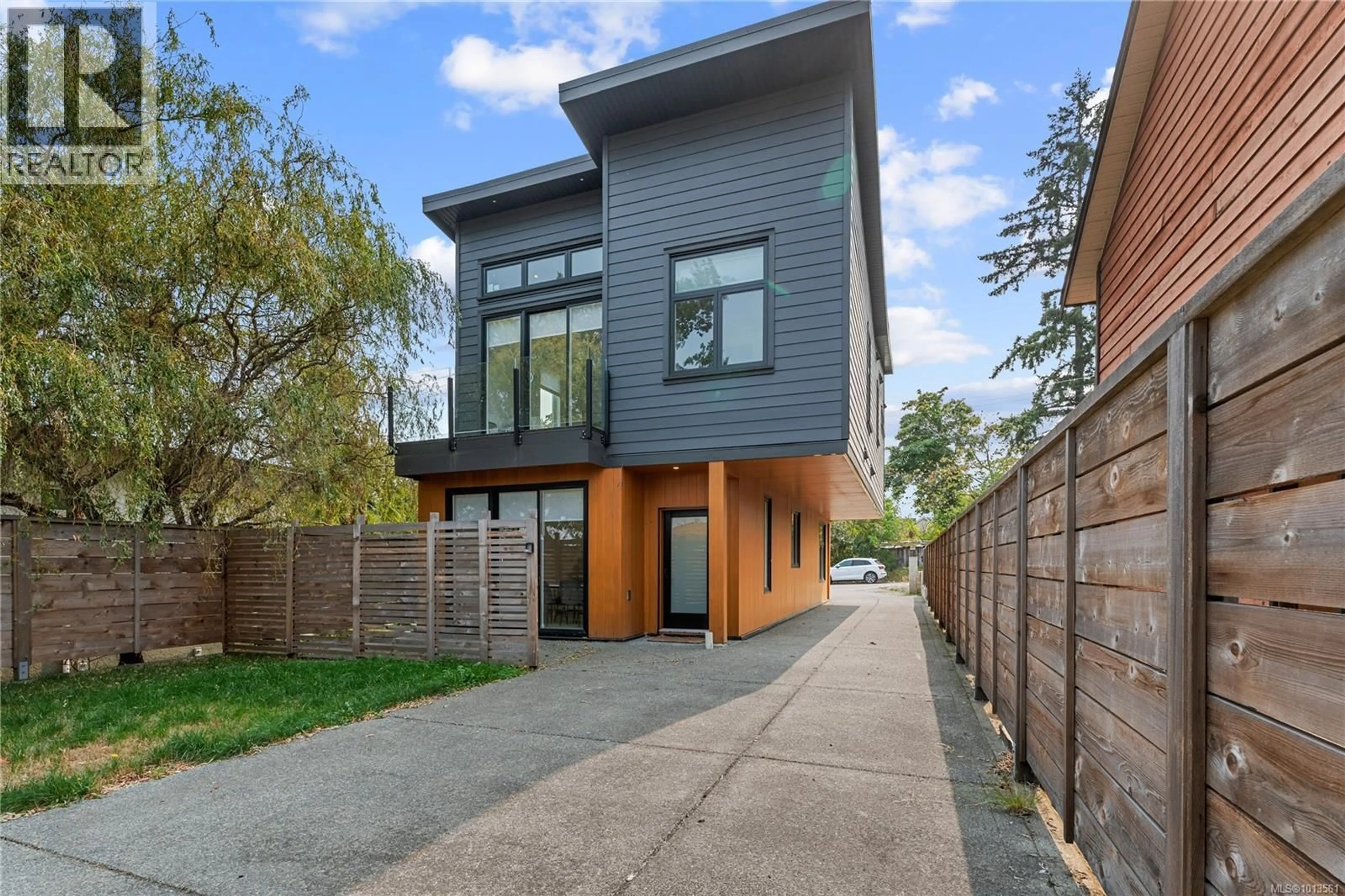 Home with brick exterior material, street for 3341 SKINNER ROAD, Duncan British Columbia V9L4V4