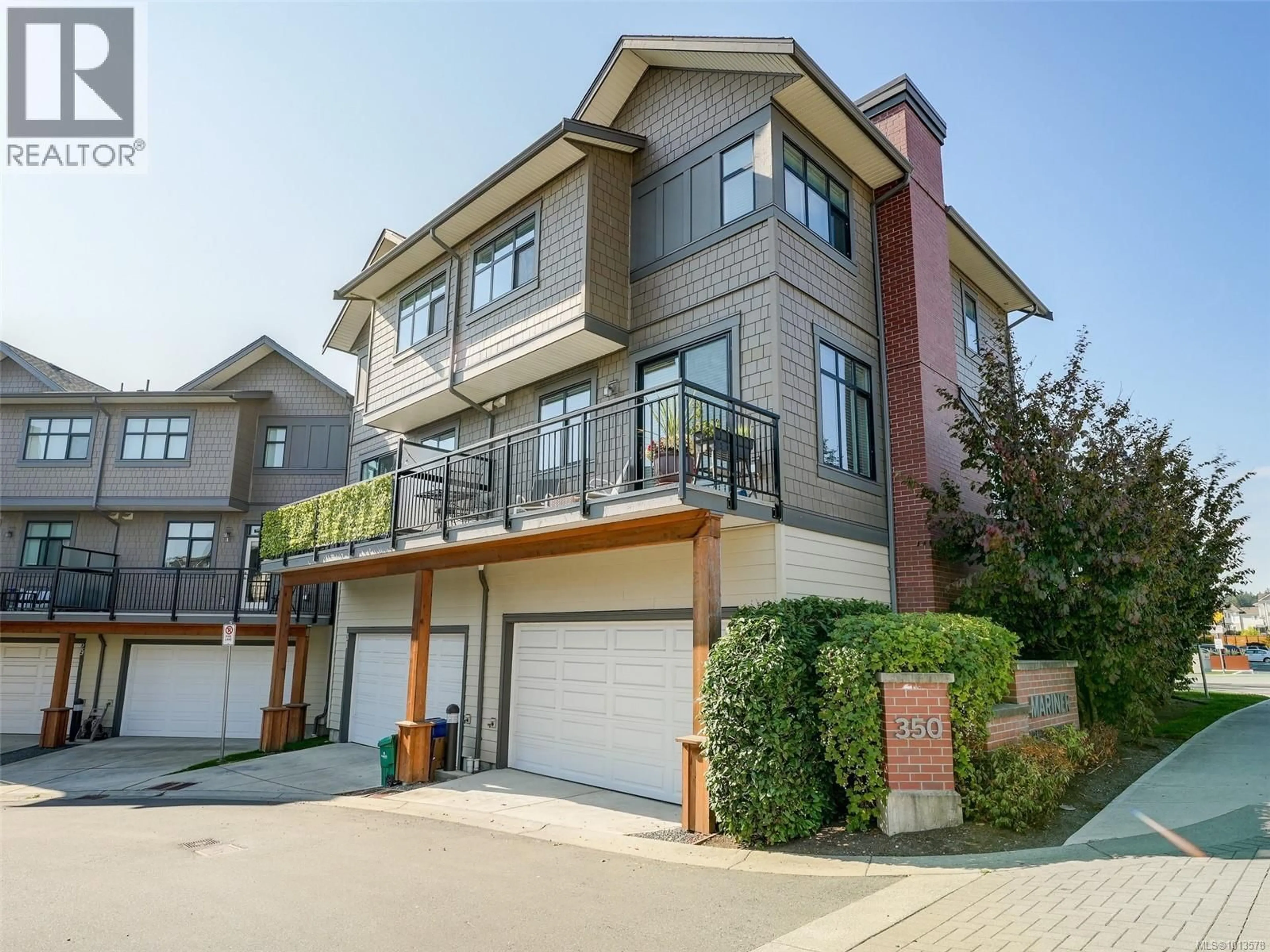 Home with brick exterior material, street for 32 - 350 LATORIA BOULEVARD, Colwood British Columbia V9C0M9