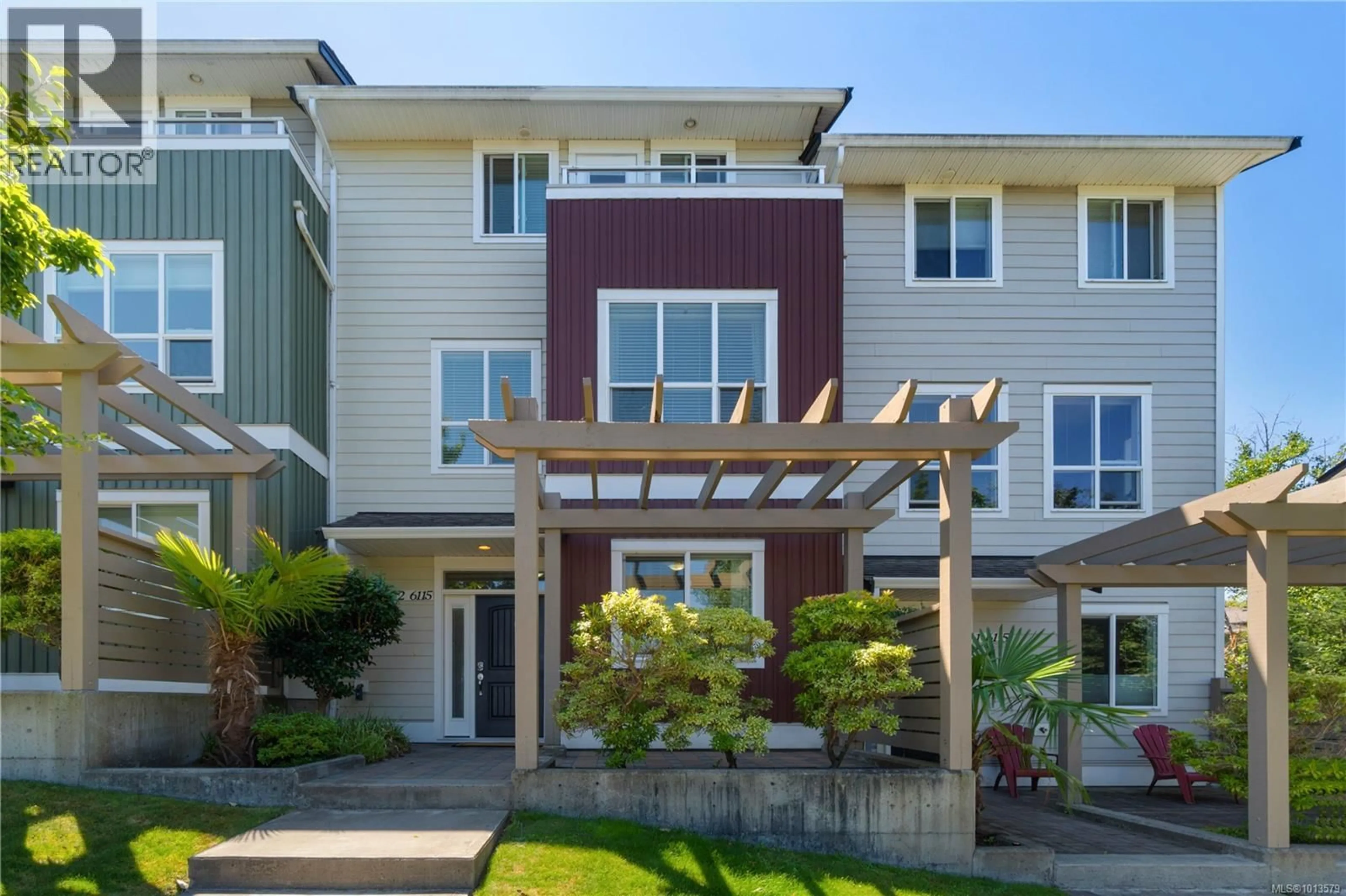 Home with vinyl exterior material, street for 2 - 6115 GLACIER WAY, Nanaimo British Columbia V9T0H8