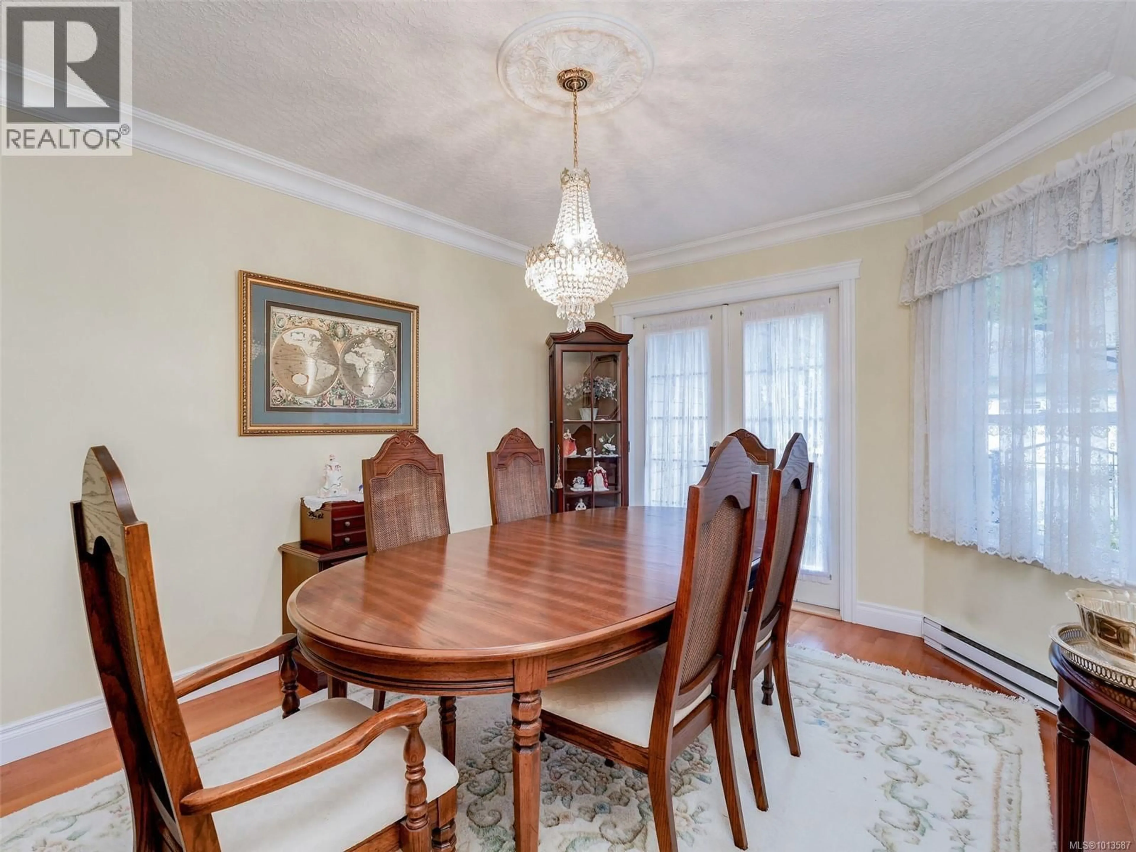 Dining room, wood/laminate floor for 105 - 1645 NARISSA ROAD, Sooke British Columbia V9Z1J3