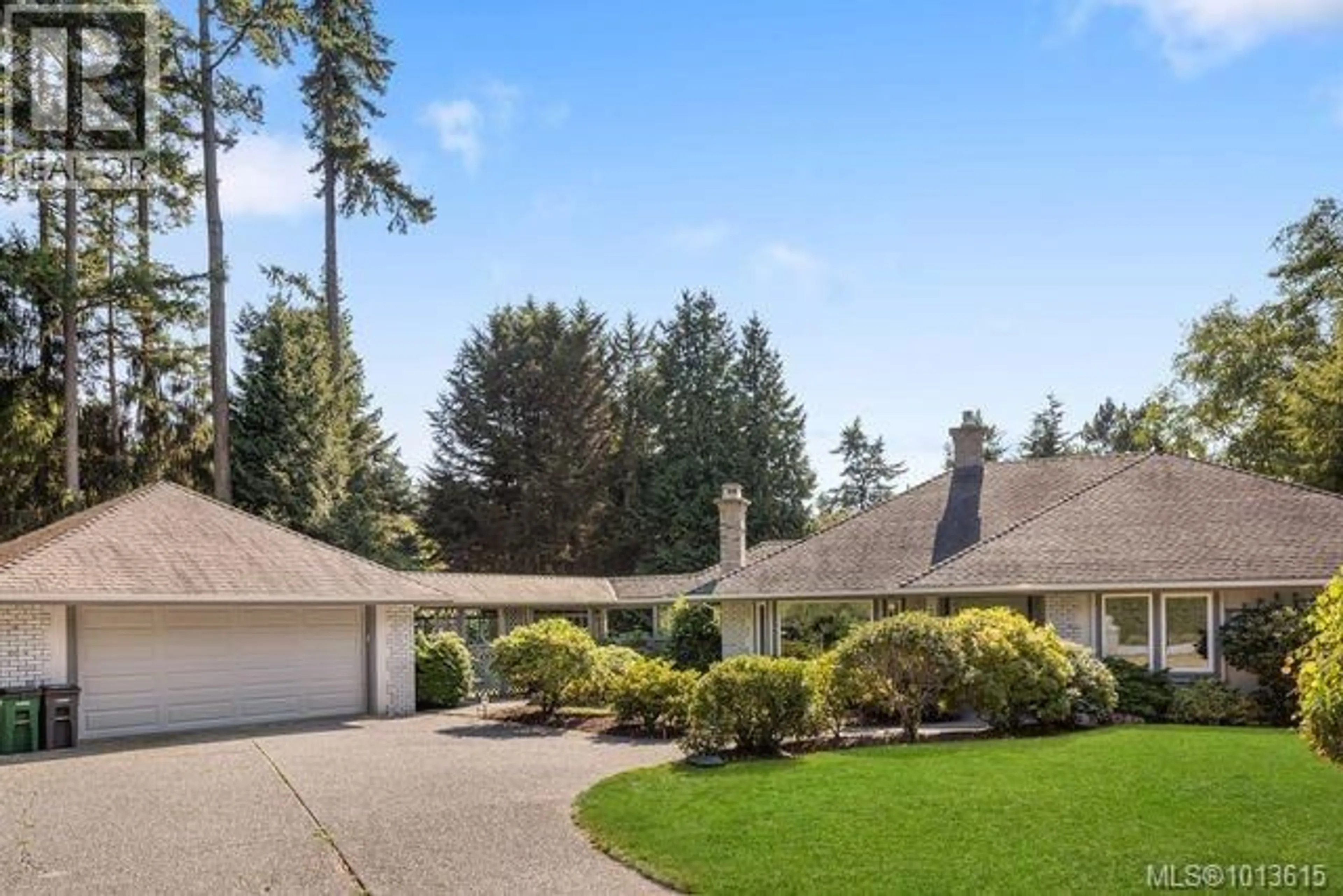 Unknown for 2693 MACDONALD DRIVE EAST, Saanich British Columbia V8N1Y1