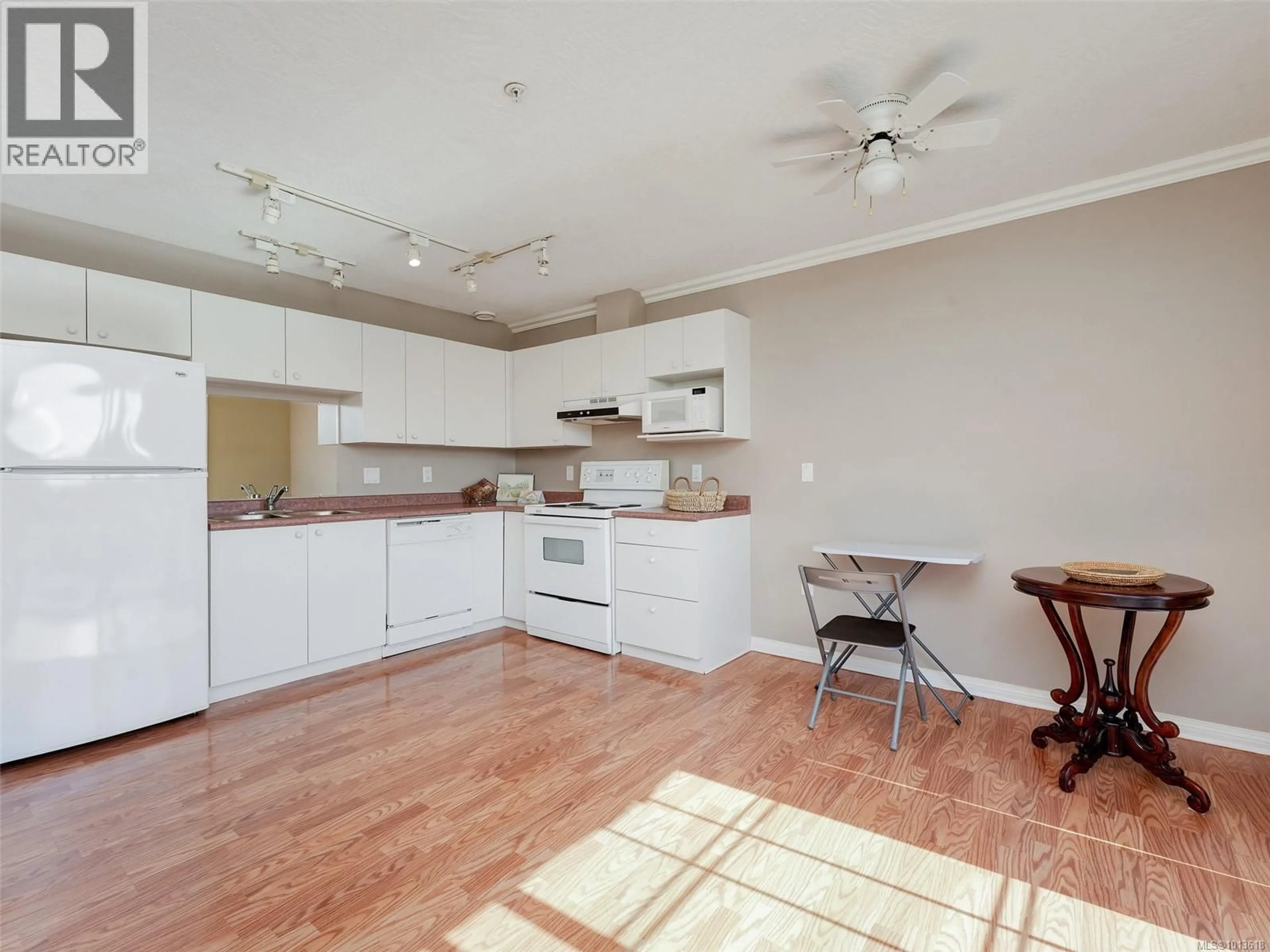 Standard kitchen, wood/laminate floor for 413 - 3133 TILLICUM ROAD, Saanich British Columbia V9A2B4