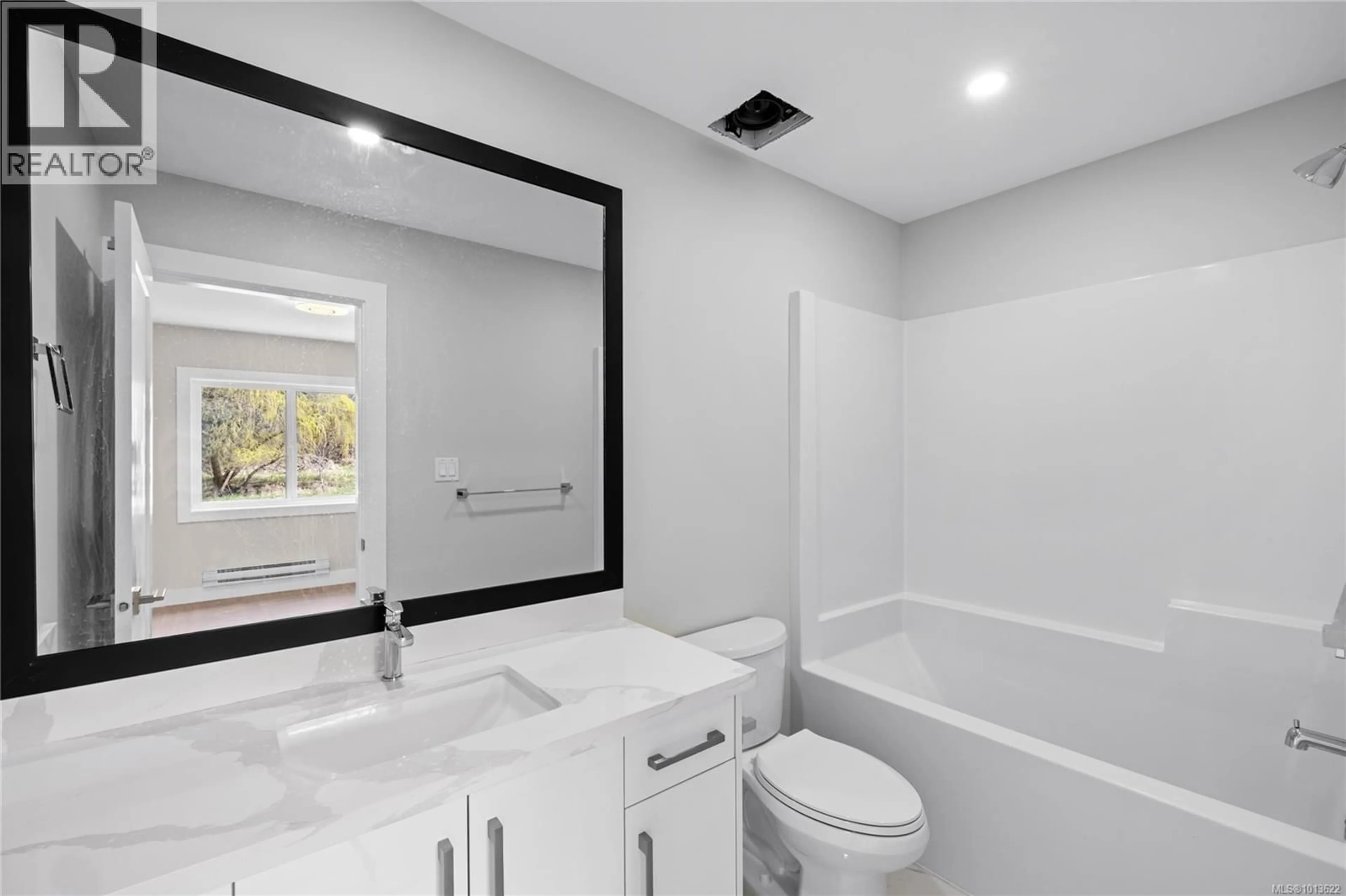Standard bathroom, ceramic/tile floor for 6106 COTTAM ROAD, Port Alberni British Columbia V9Y8R9
