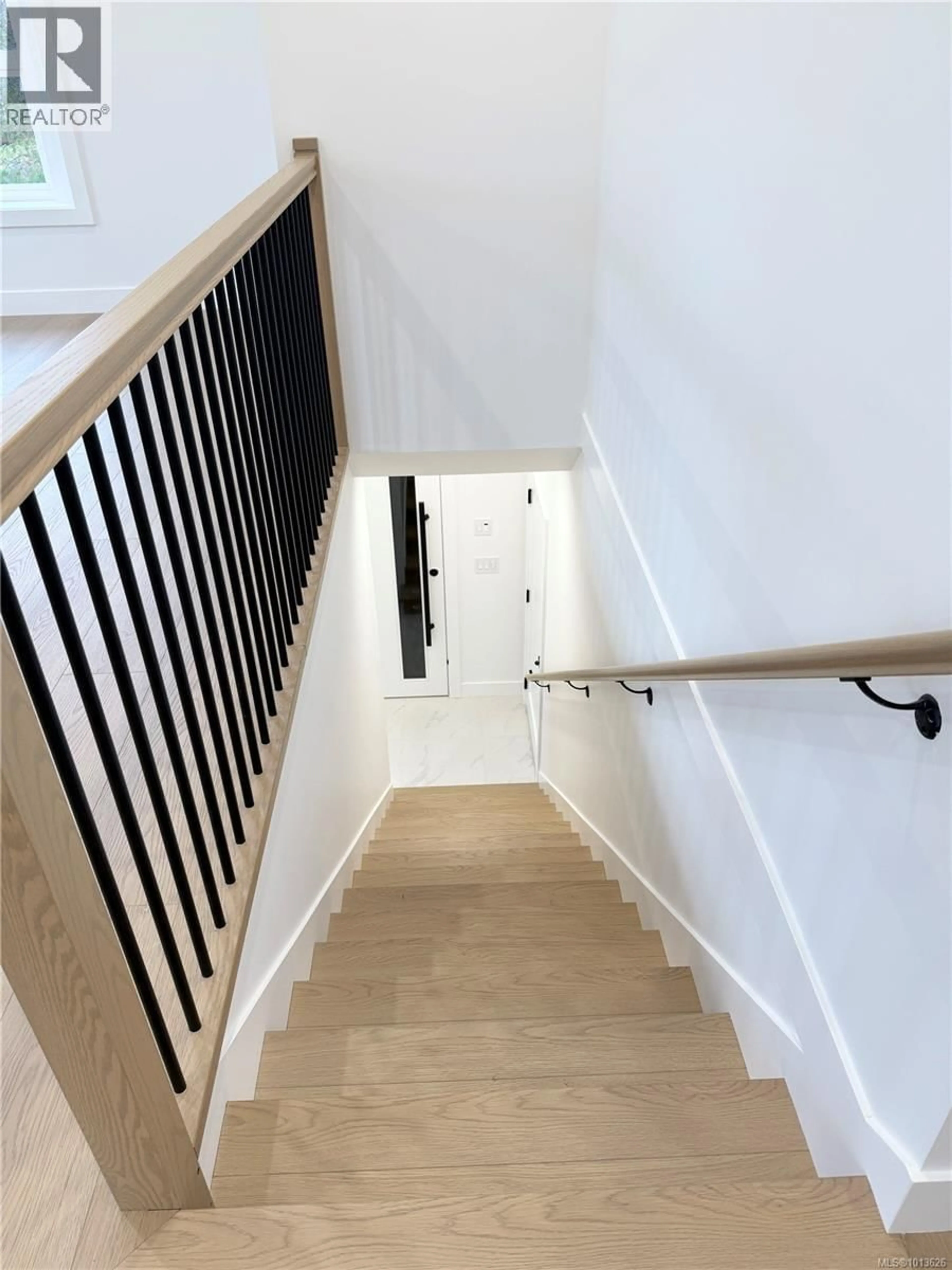 Stairs for 6290 OLD MILL ROAD, Duncan British Columbia V9L0G7