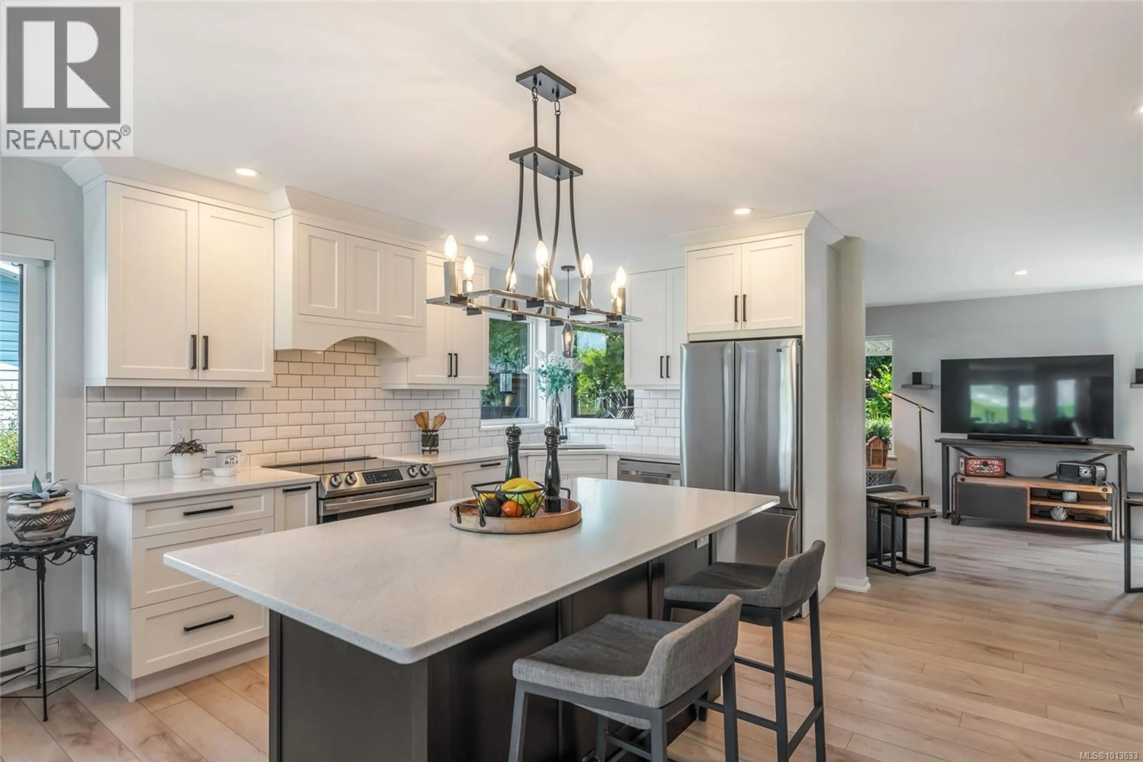 Open concept kitchen, unknown for 736 HUMPHREY ROAD, Parksville British Columbia V9P1C8